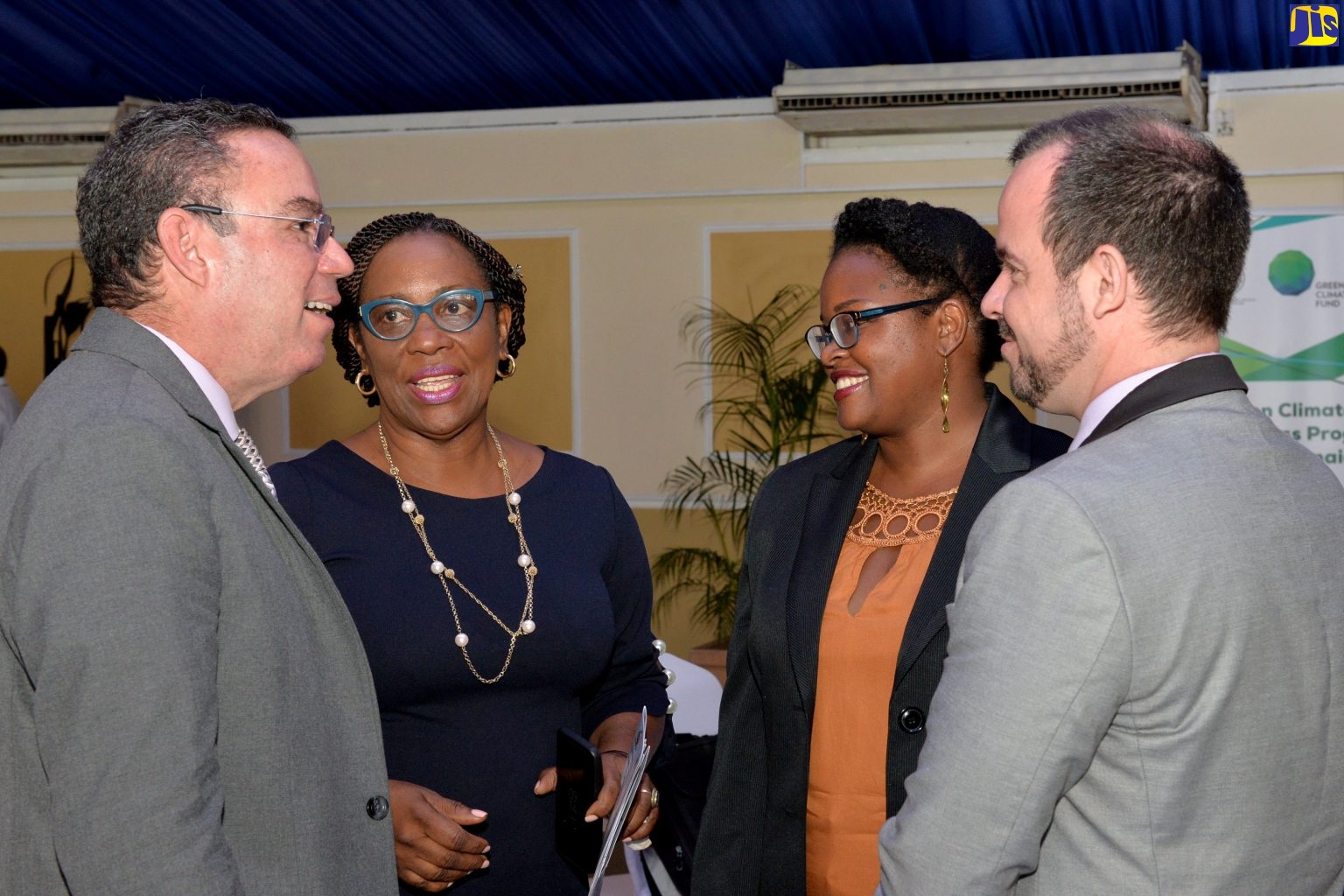 Minster Vaz Calls for More Private-Sector Support in Building Climate Resilience