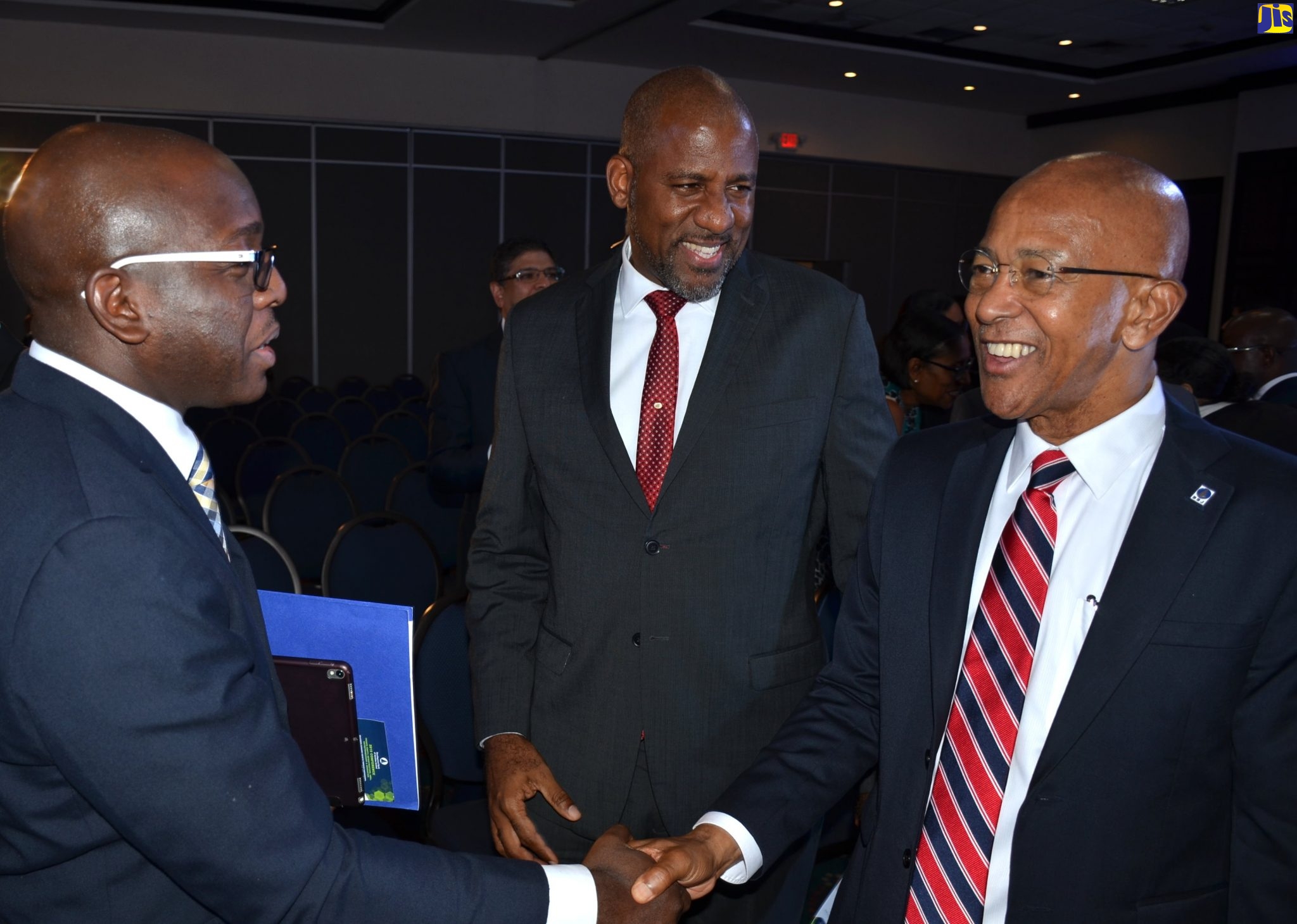 Combination of Public and Private Investments to Improve Infrastructure