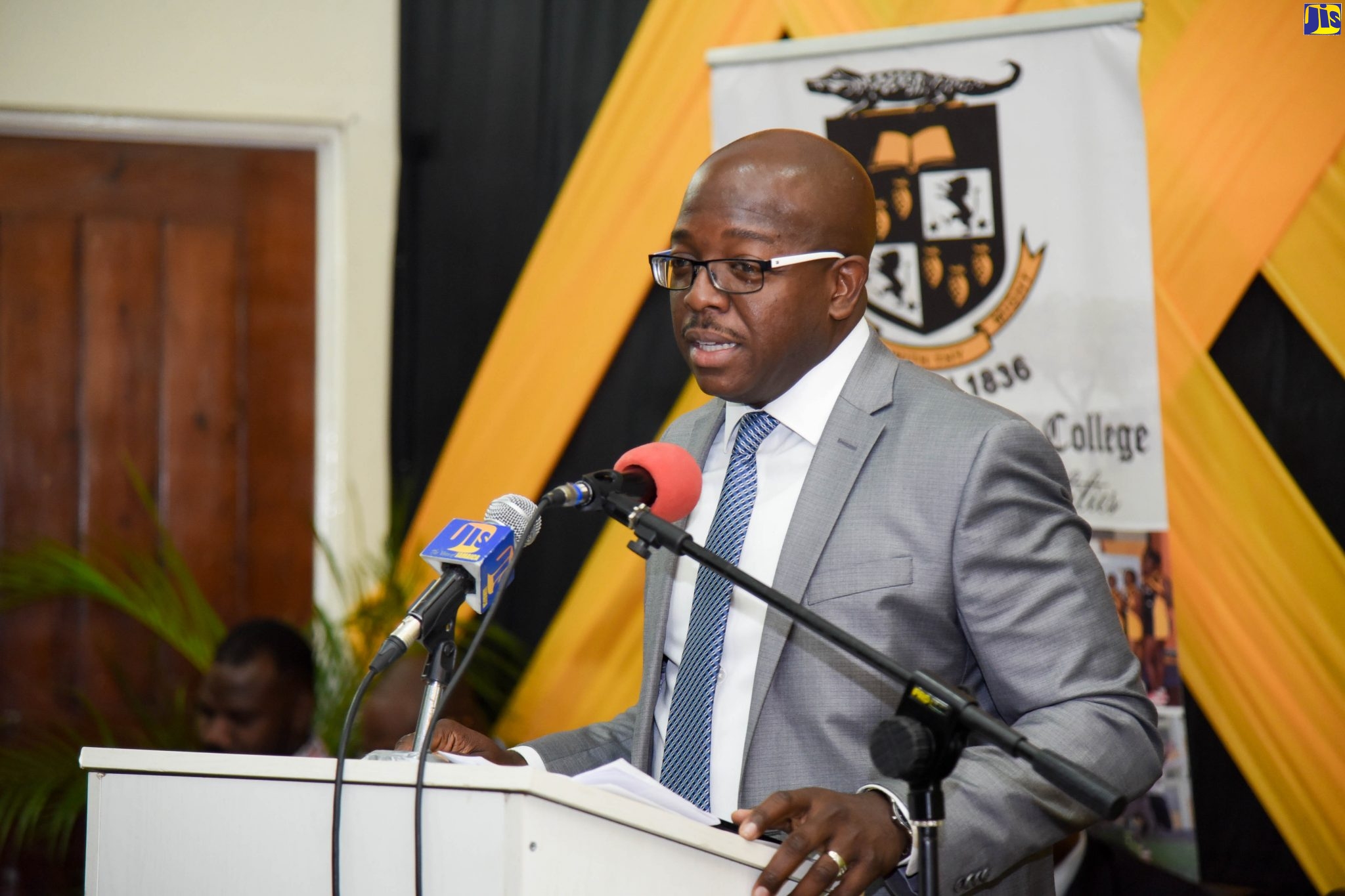 Minister without Portfolio in the Ministry of Economic Growth and Job Creation, Senator the Hon. Pearnel Charles Jr., addressing the installation ceremony for the 2019/20 Mico University College Guild of Students executive on Thursday (October 10). The ceremony was held at The Mico’s Marescaux Road campus in Kingston.