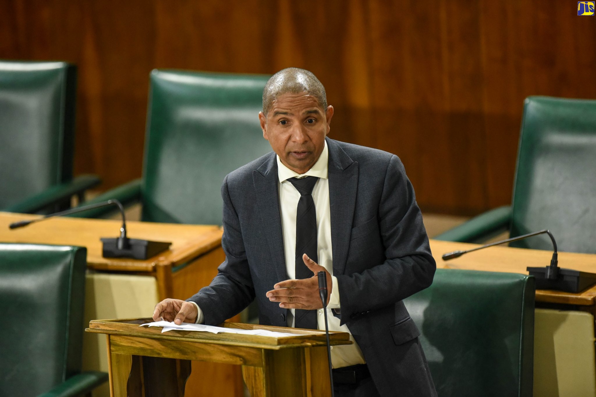 Mayor of Kingston, Senator Councillor Delroy Williams, emphasises a point while speaking on a Motion in the Senate today (October 11).