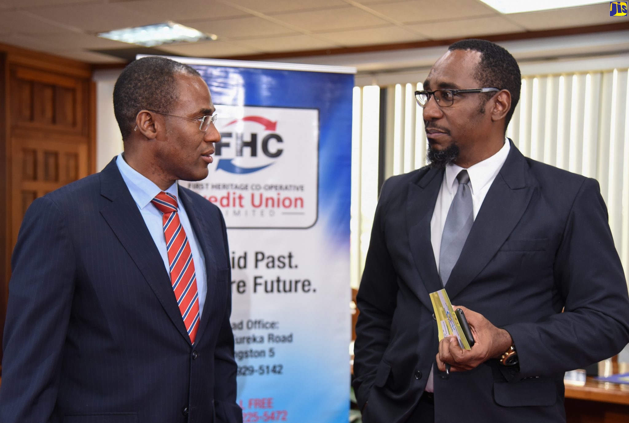 Finance Minister Lauds Civil Servants