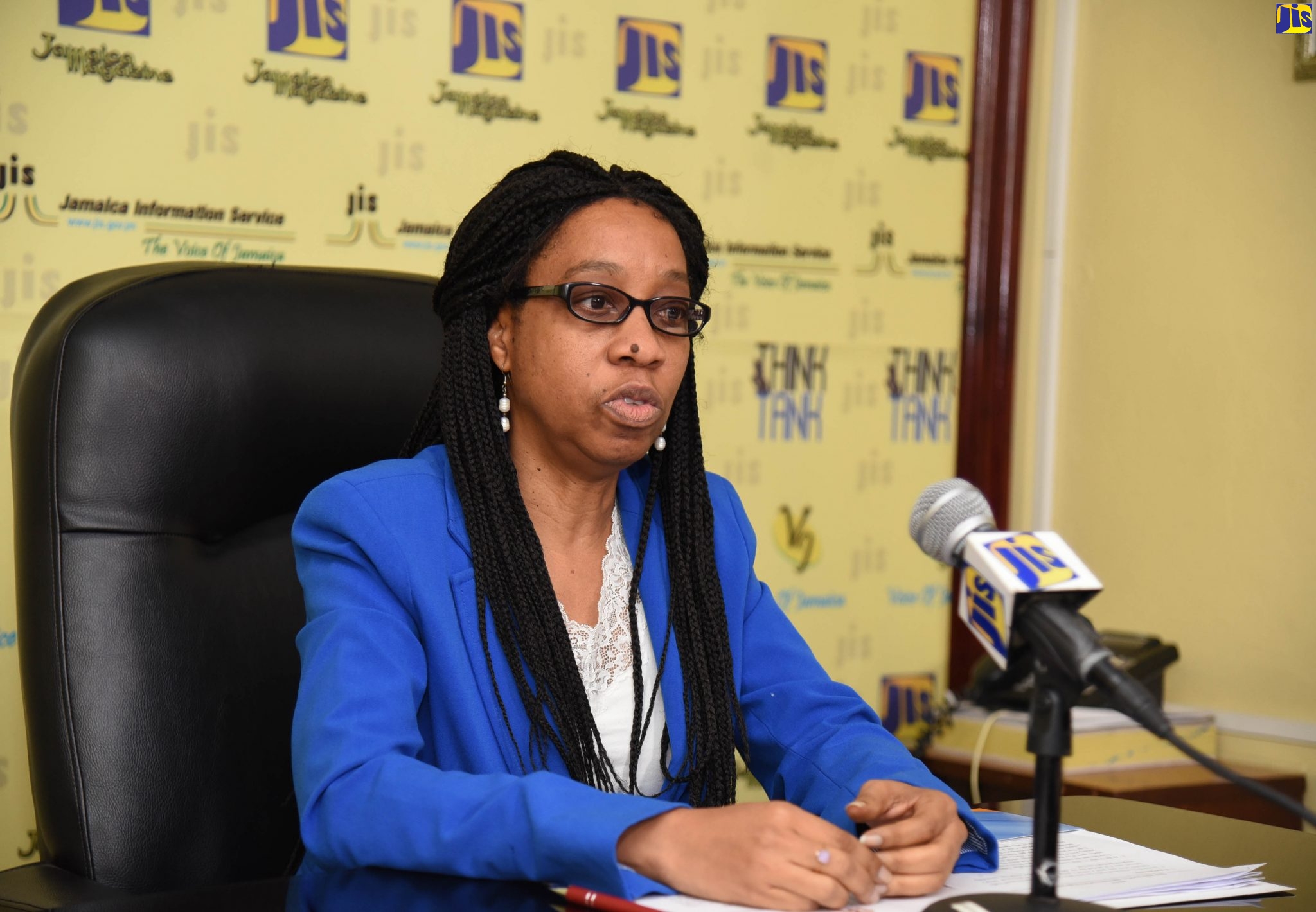 Chief Corporate Communications Officer at Tax Administration Jamaica (TAJ), Meris Haughton, addresses a JIS Think Tank on Friday (January 17).