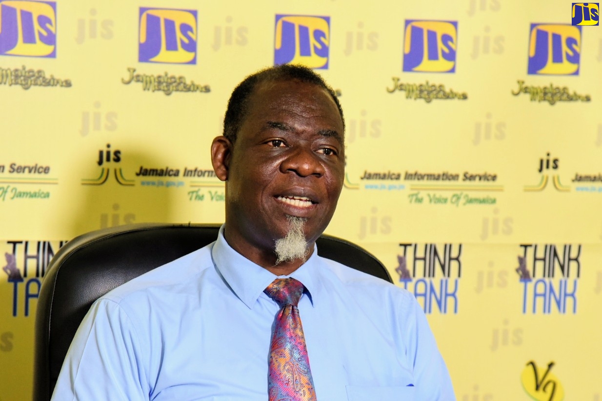 Education Officer Emphasises Importance Of Microscience Kits