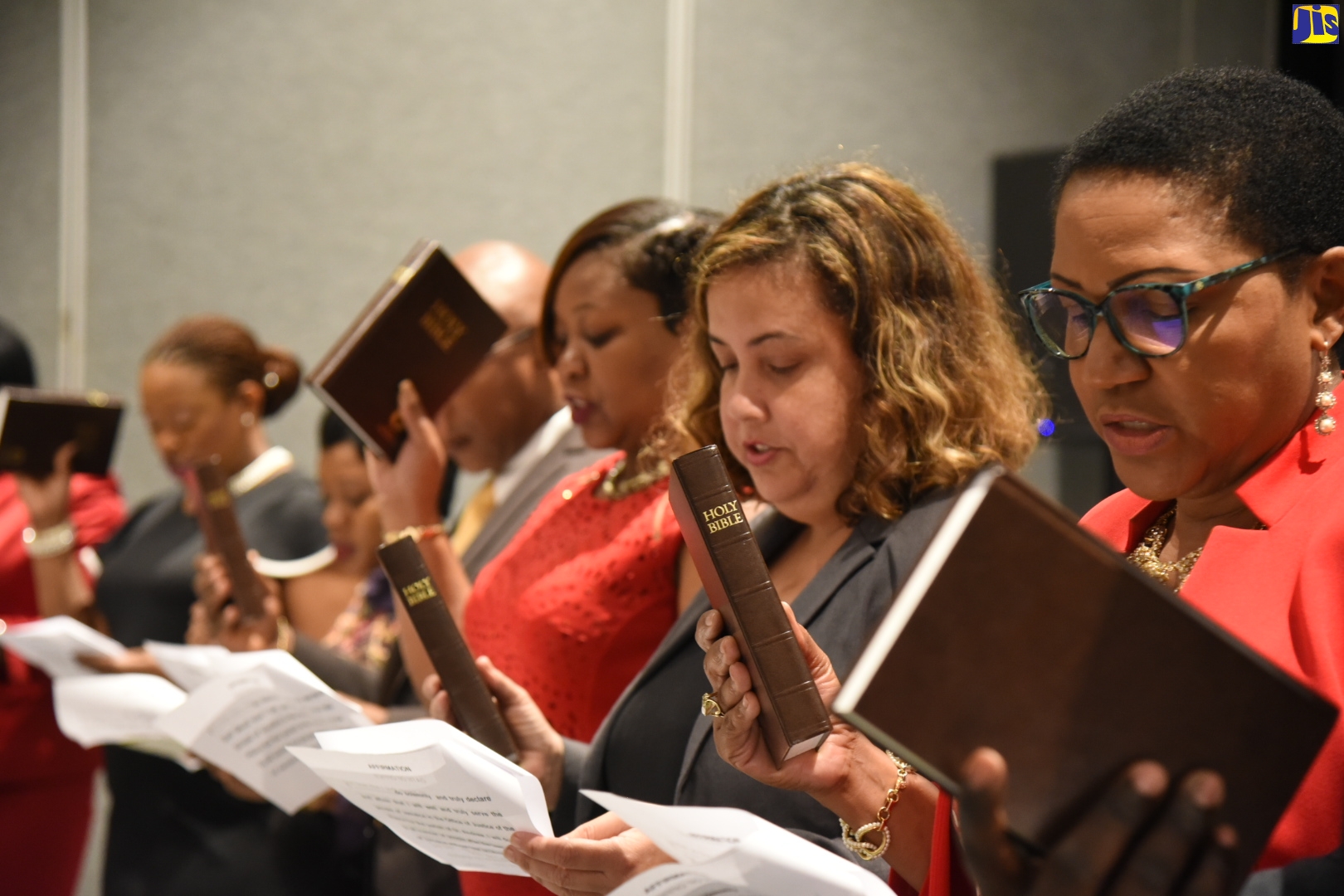 Newly appointed Justices of the Peace for St. Andrew take the oath of office at the commissioning ceremony held at The Jamaica Pegasus hotel in New Kingston on Sunday (February 16).