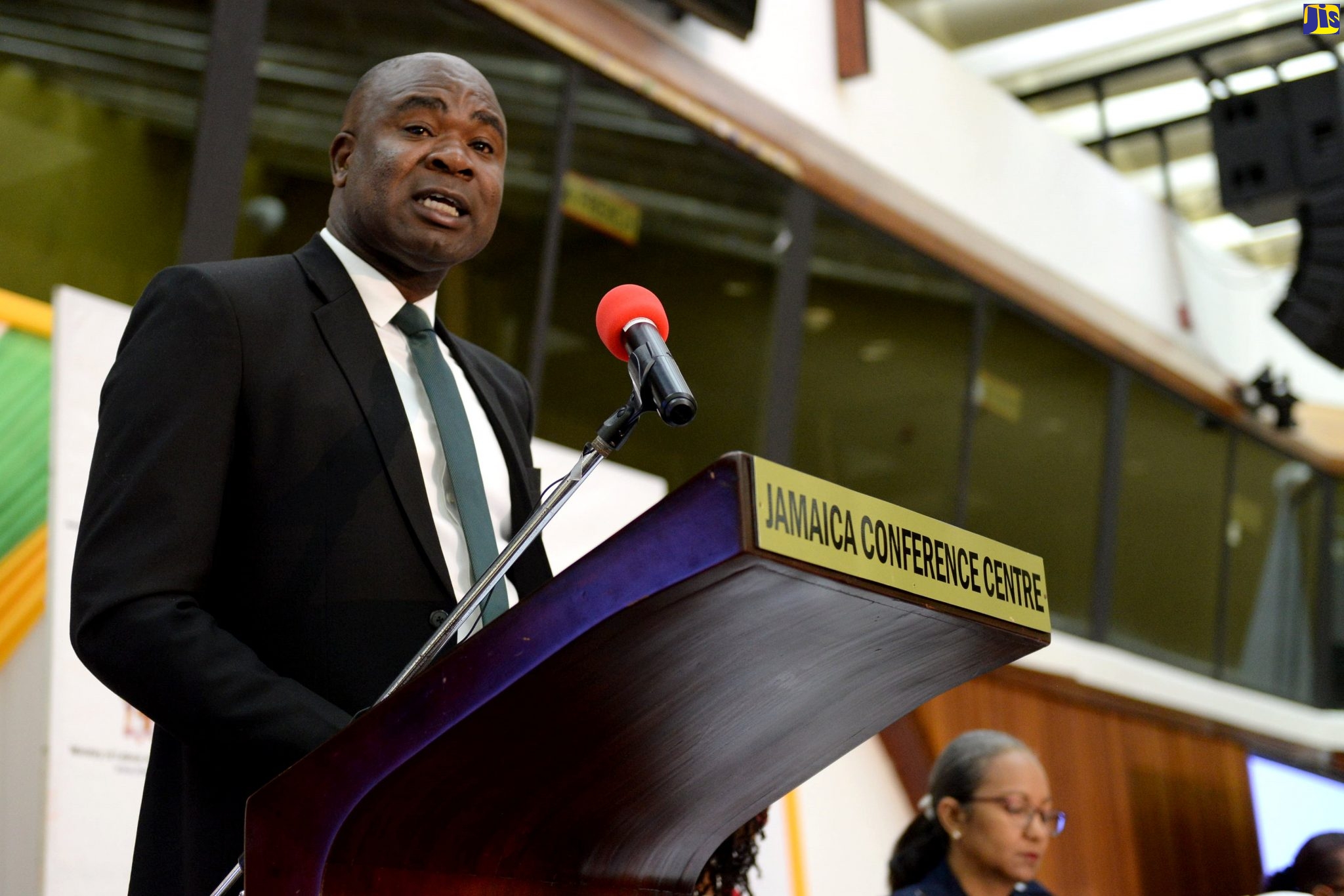 Labour Ministry Encourages Workers And Employers To Use LMIS