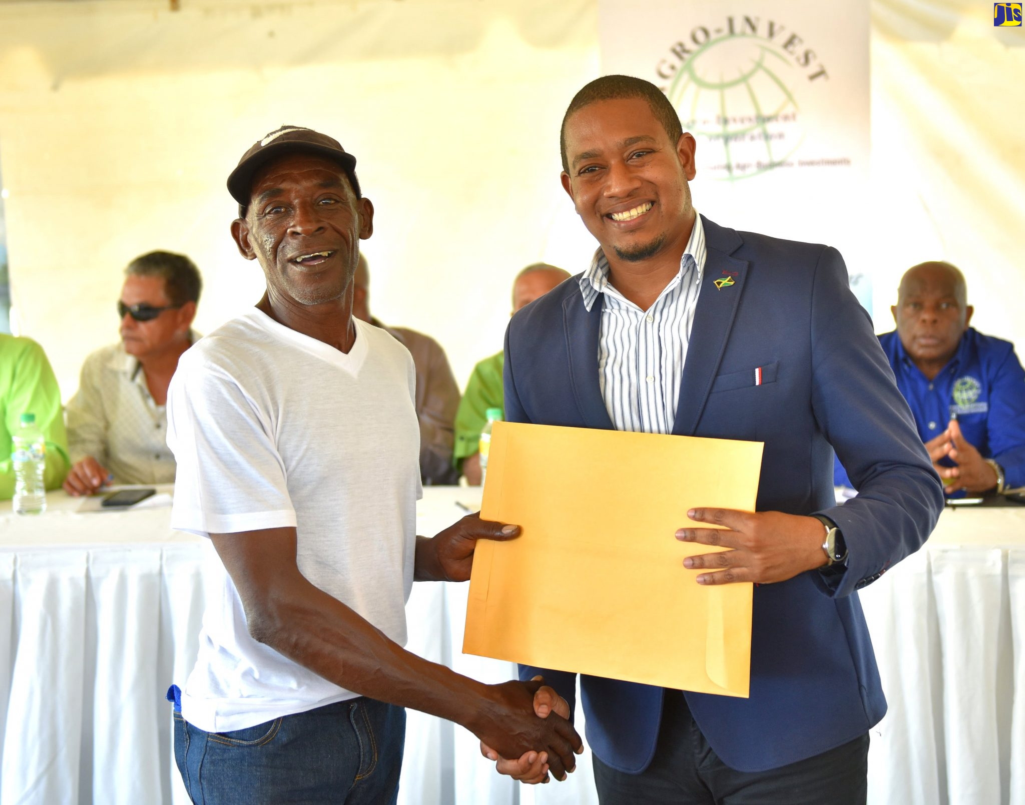Leases Handed Over To Former Workers At Monymusk  Sugar Factory