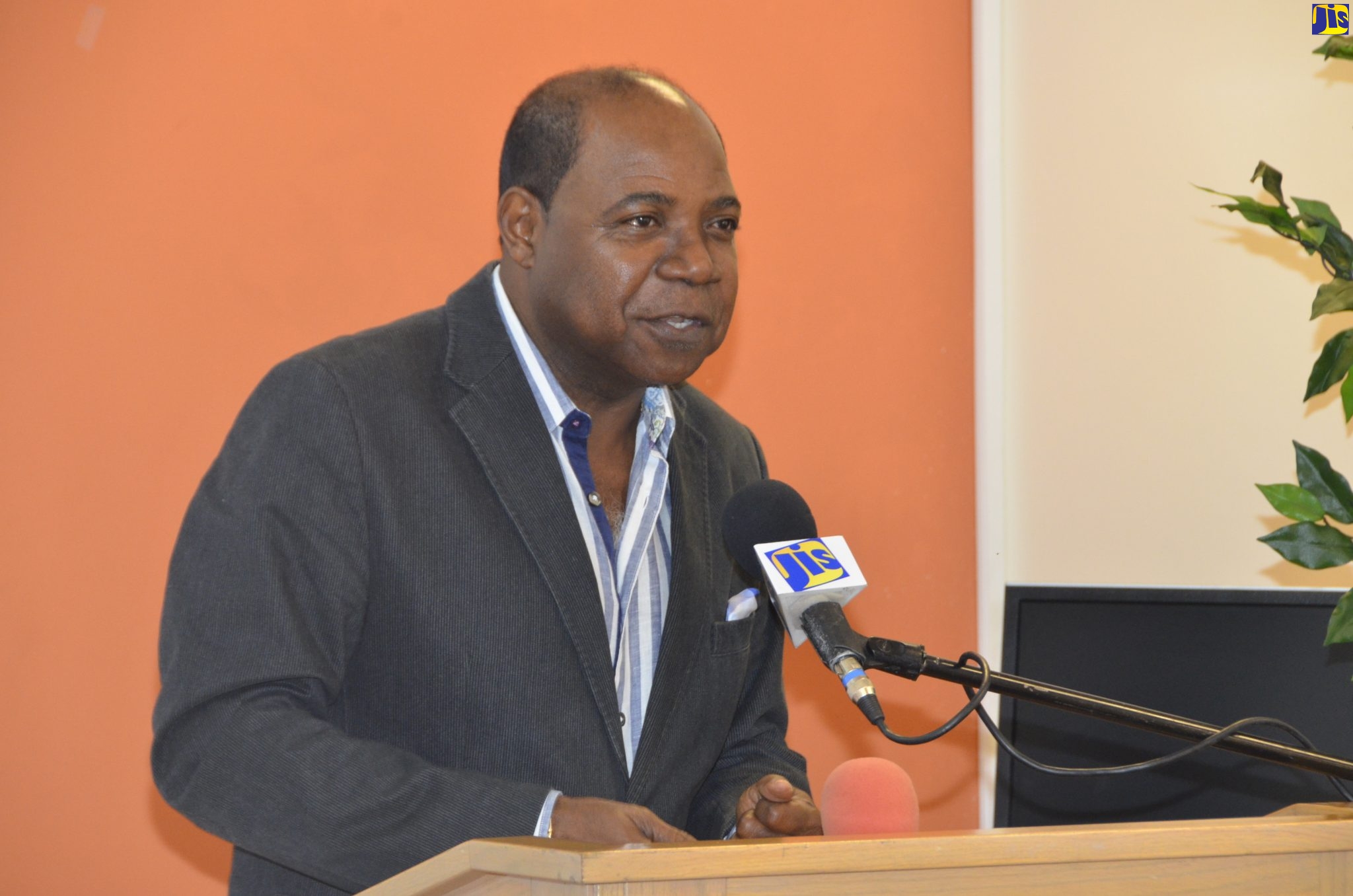 Minister of Tourism, Hon. Edmund Bartlett