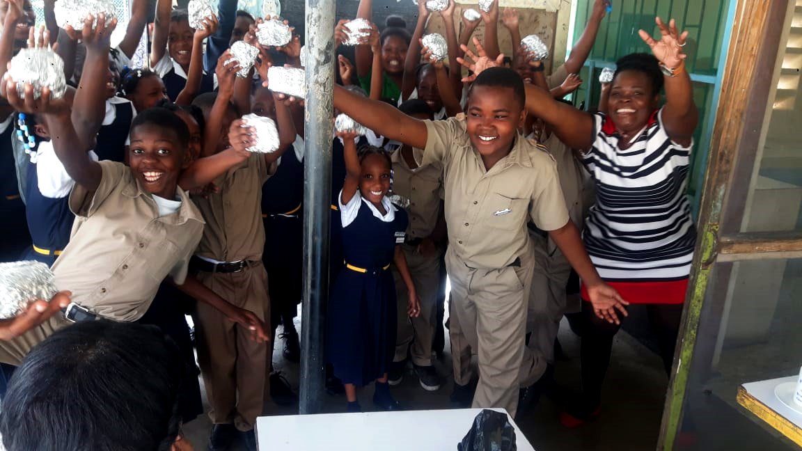Mount Pleasant Primary And Infant Gives Helping Hand To Community