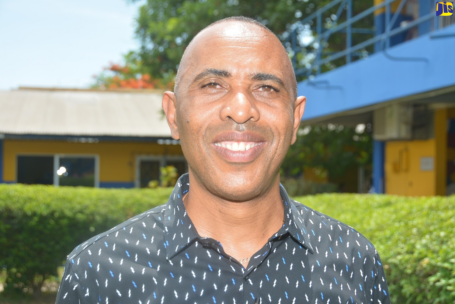 More Than 300 Students Return To STETHS