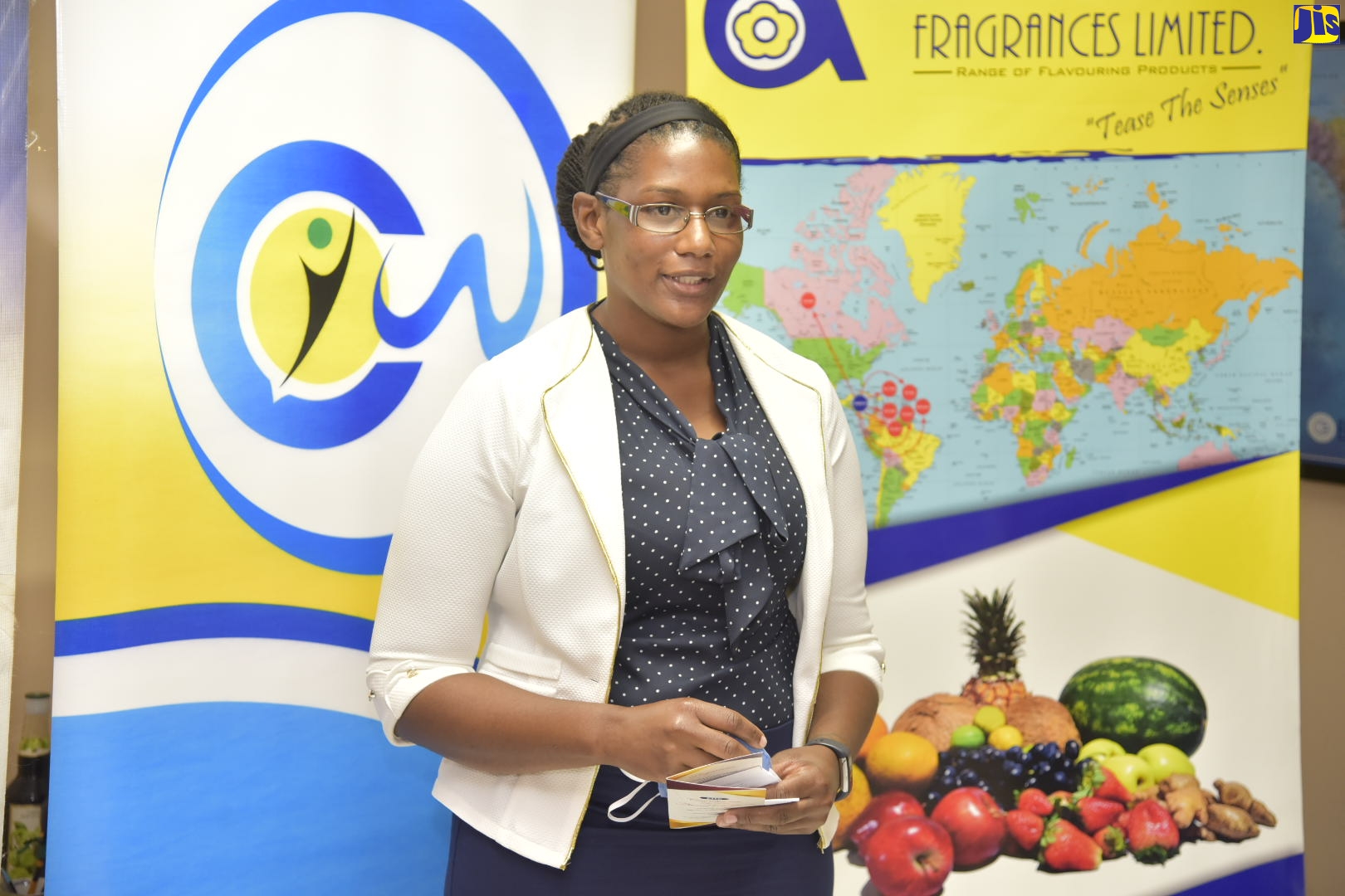 Civil Servants of The Year Hand Over Equipment and Educational Items to Basic School