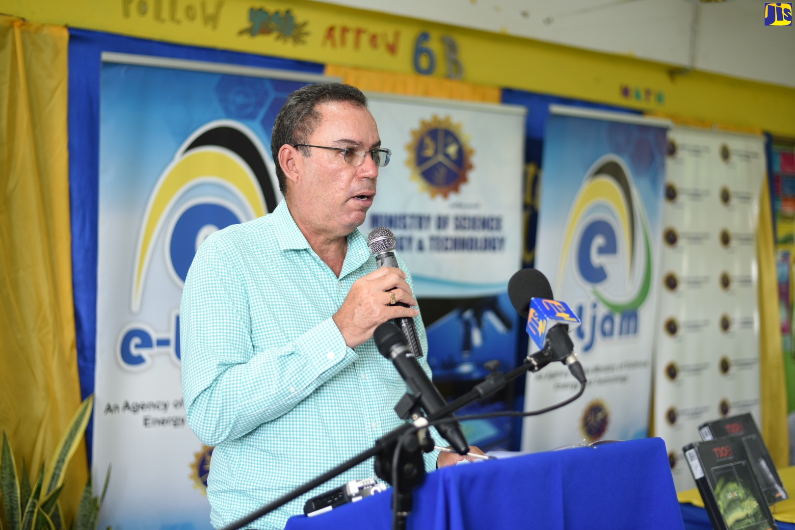 Gov’t to Complete Handover of 40,000 Tablets Next Week