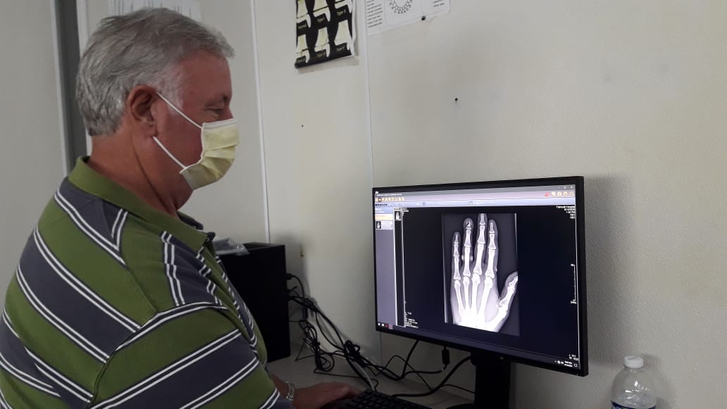 Falmouth Hospital Gets US$100,000 Digital X-Ray System