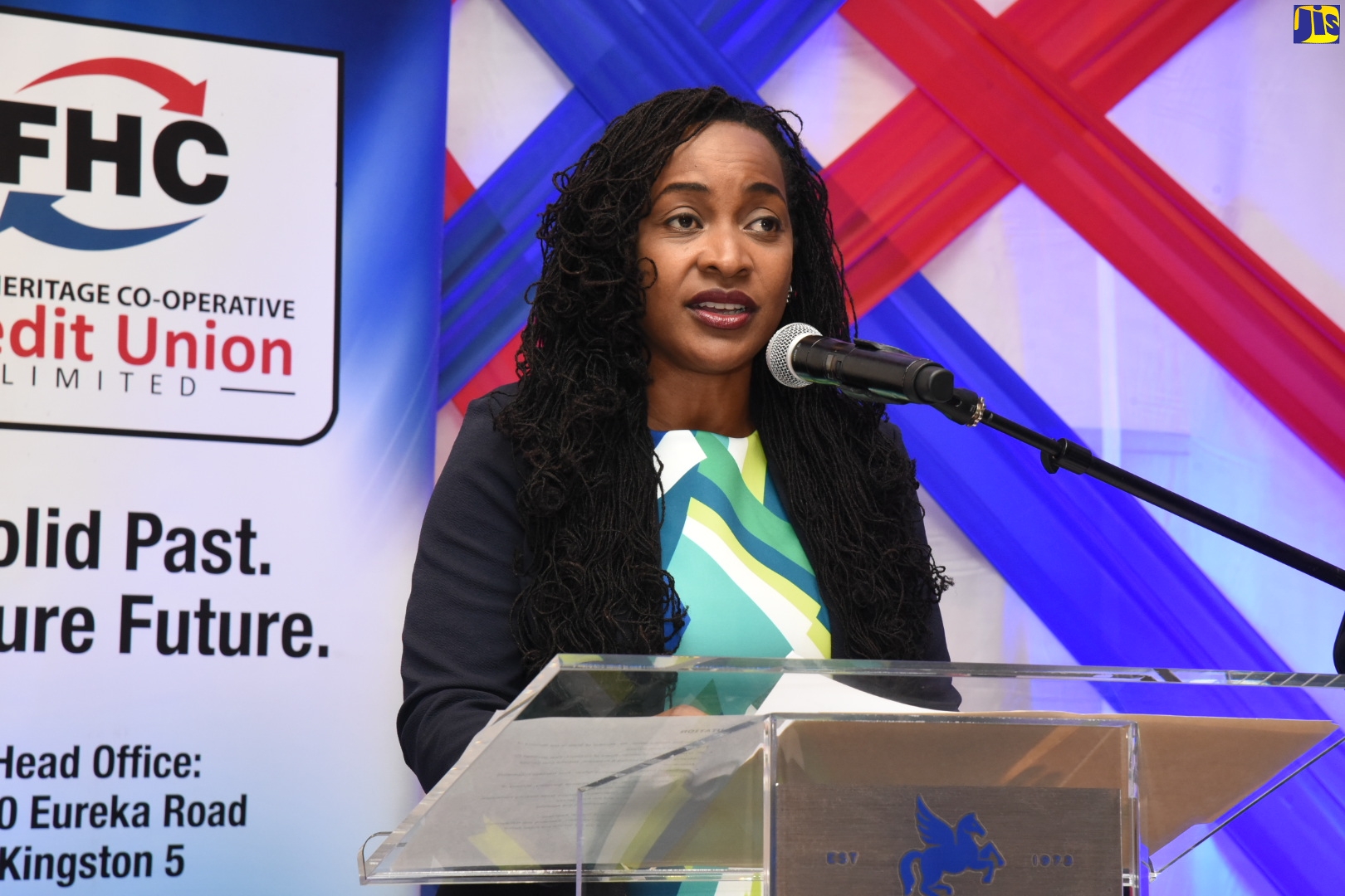 Three Outstanding Workers Chosen Civil Servants of the Year for 2020