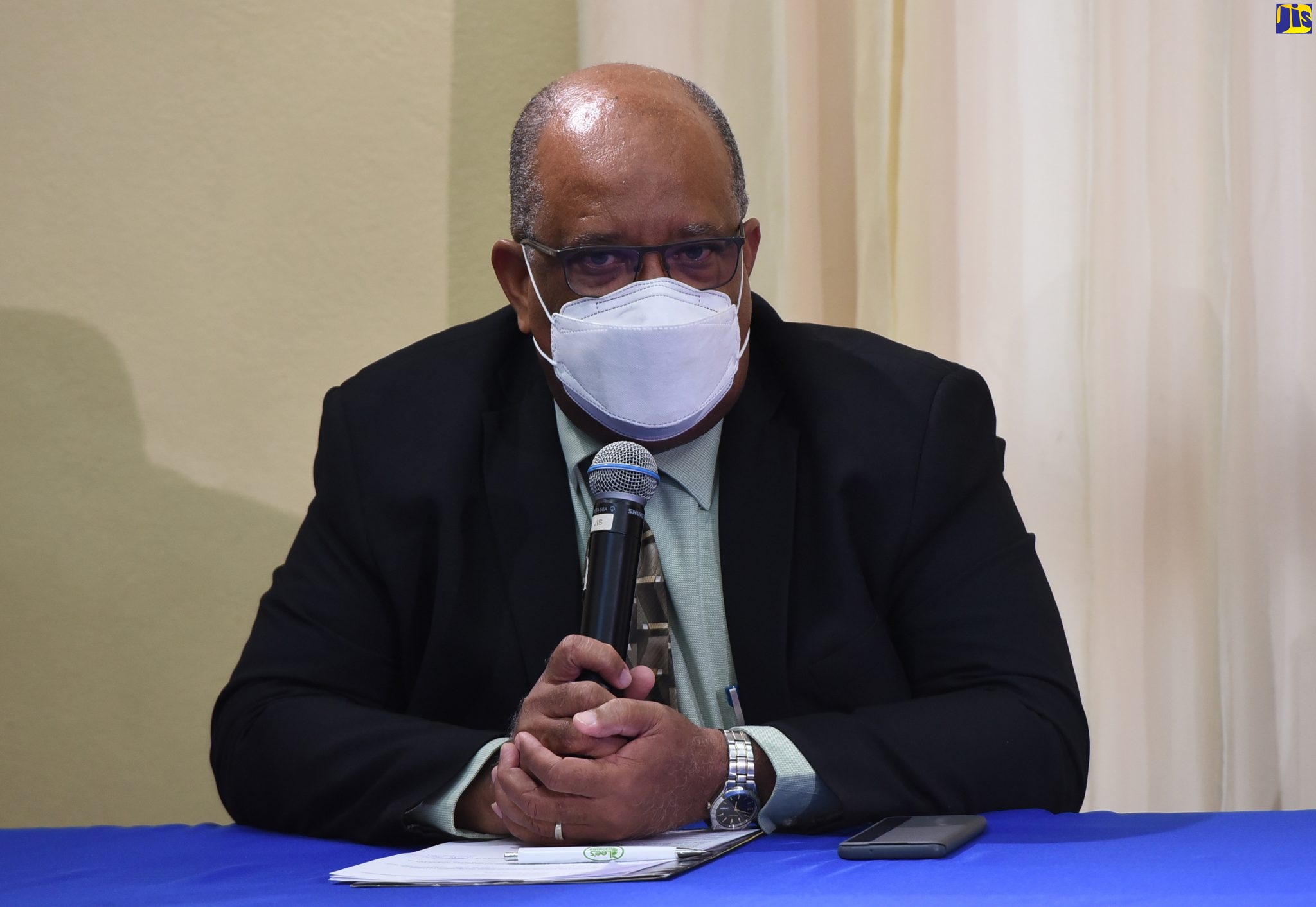 Chief Executive Officer, Passport Immigration and Citizenship Agency (PICA), Andrew Wynter, responds to questions at a virtual town hall on the National Identification System (NIDS) on Thursday (January 28).