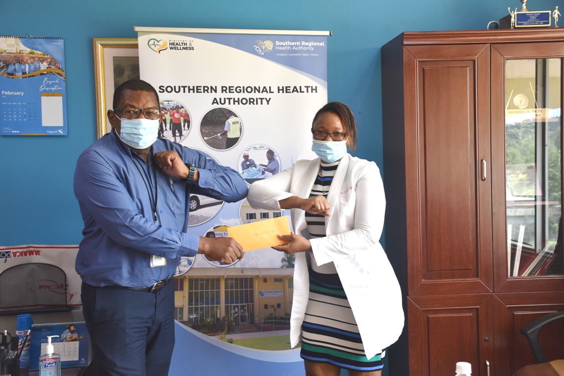 Front-line Health Care Workers Gifted With US$25,000 by Philanthropist Beverly Nichols