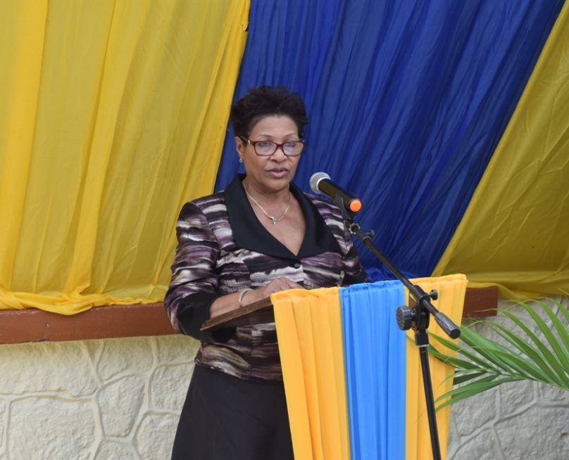 Front-line Health Care Workers Gifted With US$25,000 by Philanthropist Beverly Nichols