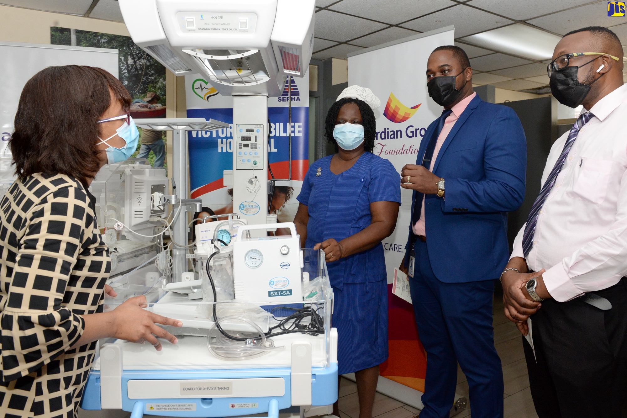 PHOTOS: Victoria Jubilee Hospital Receives Equipment