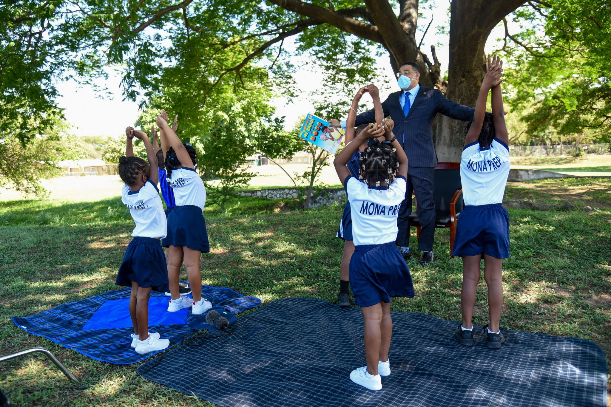 PM Reads To Children At Jamaica House