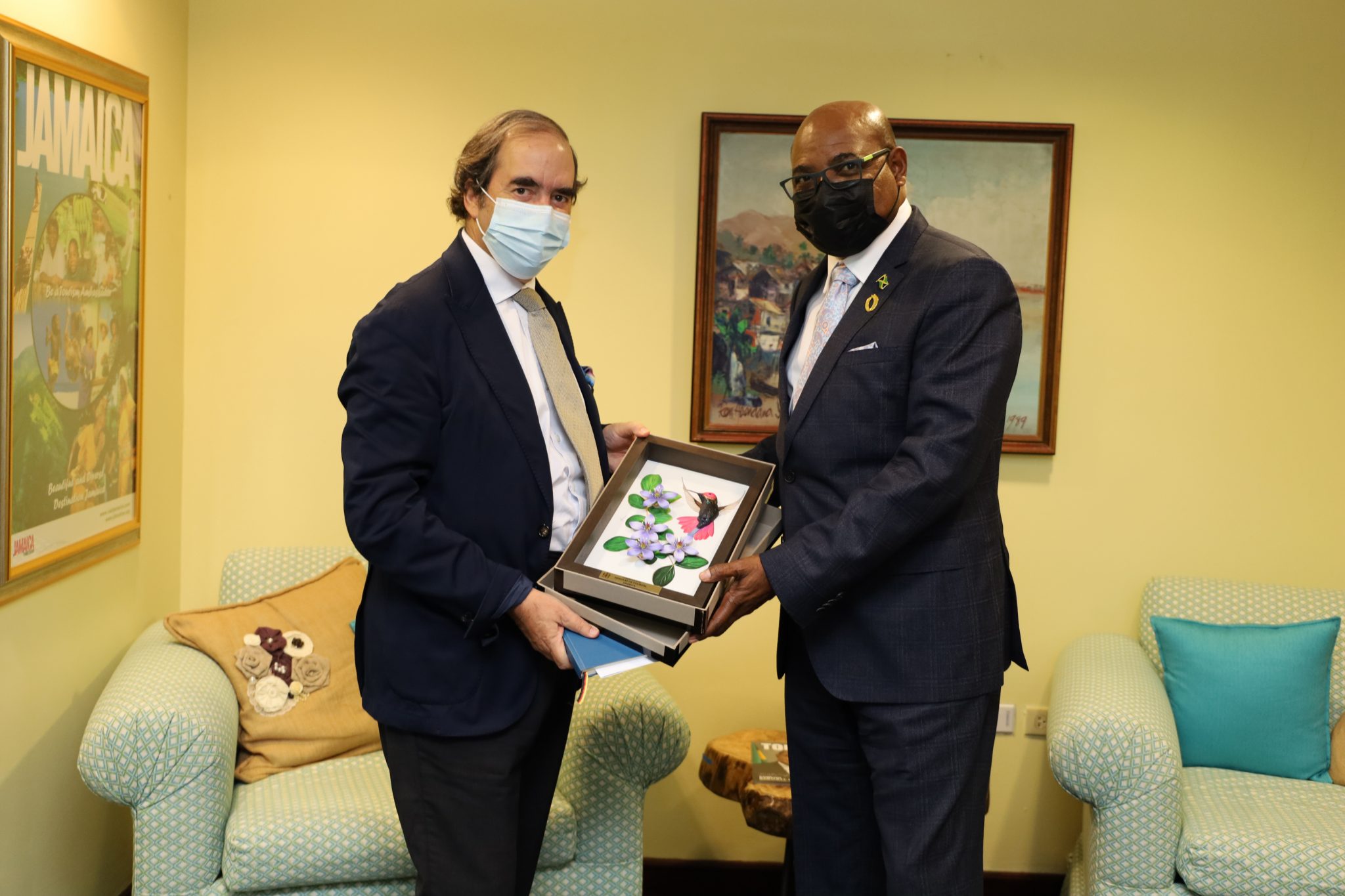 PHOTO: Tourism Minister Meets with Mexican Ambassador to Jamaica