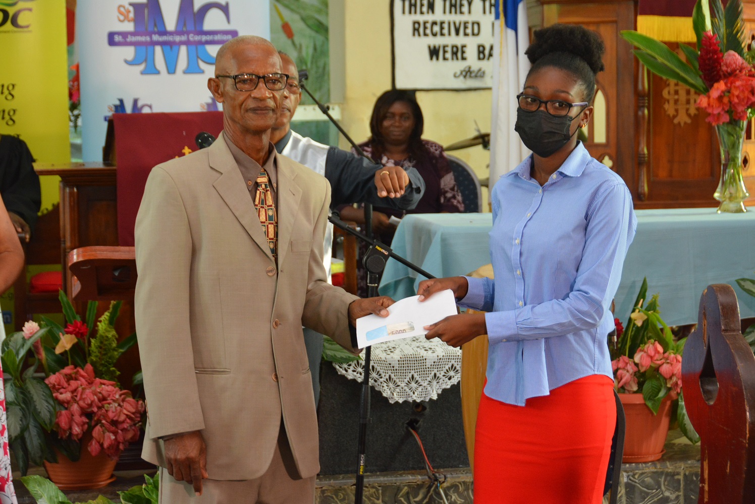 Maldon Baptist Church Students Receive Scholarships