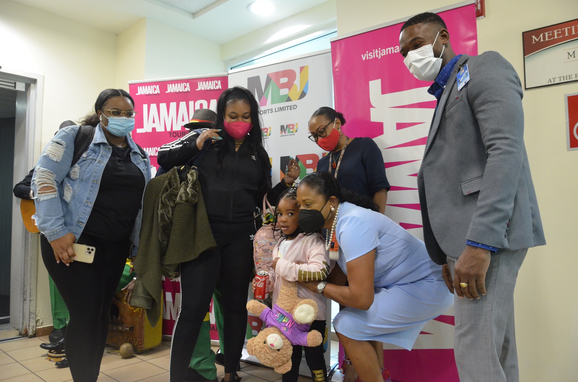 MoBay Welcomes Frontier’s Inaugural Flight From Atlanta