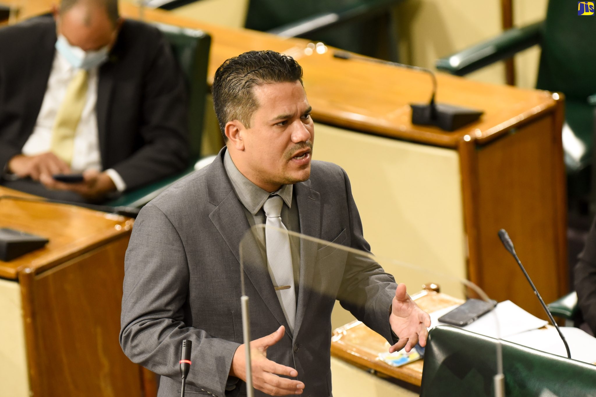 Senate Approves Order To Tackle Money Laundering
