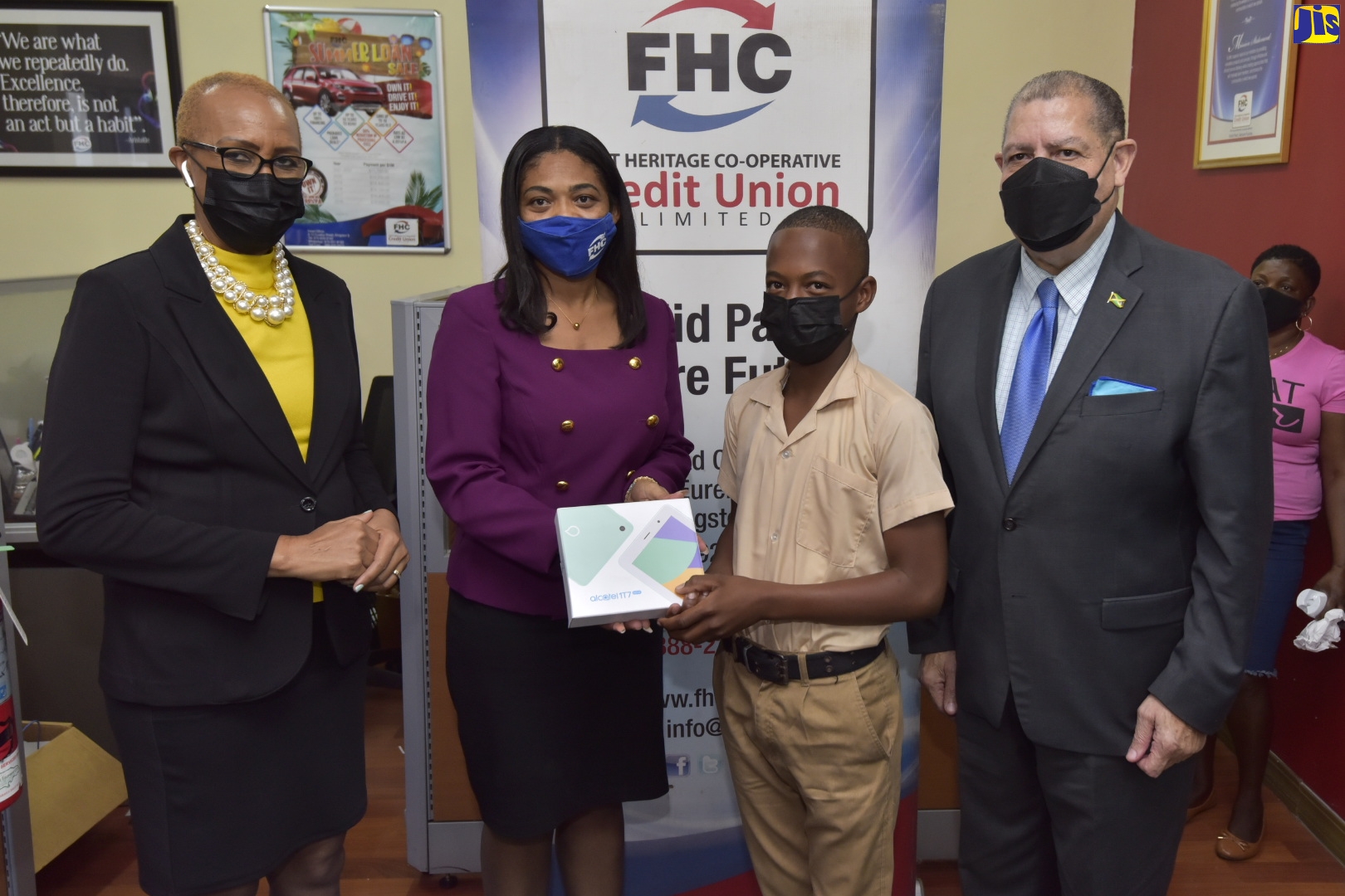 PHOTOS: FHC Donates Tablets To Christiana High School Students