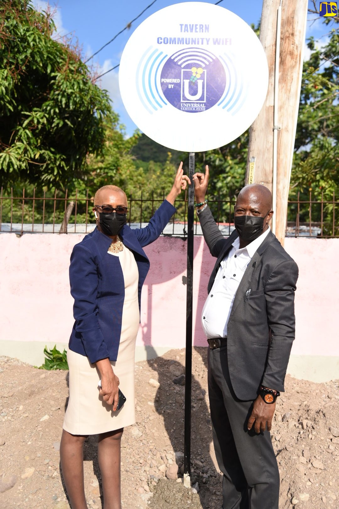 Education Minister Says Children Must Be Protected While Online