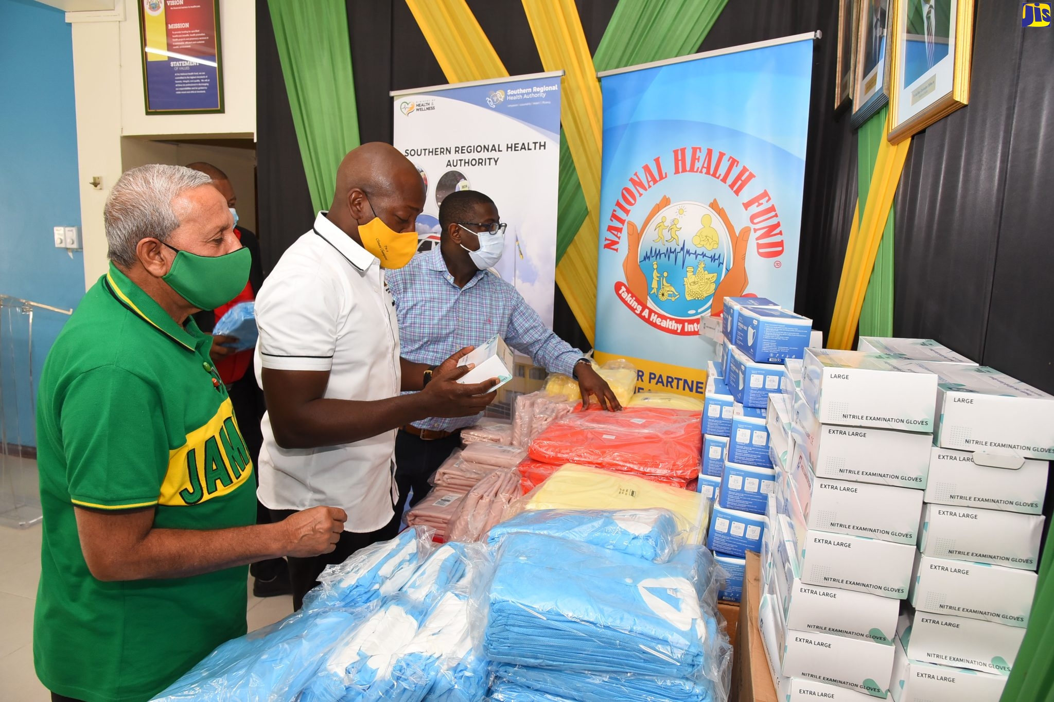 More Than US$80,000 in Supplies for Public Health System