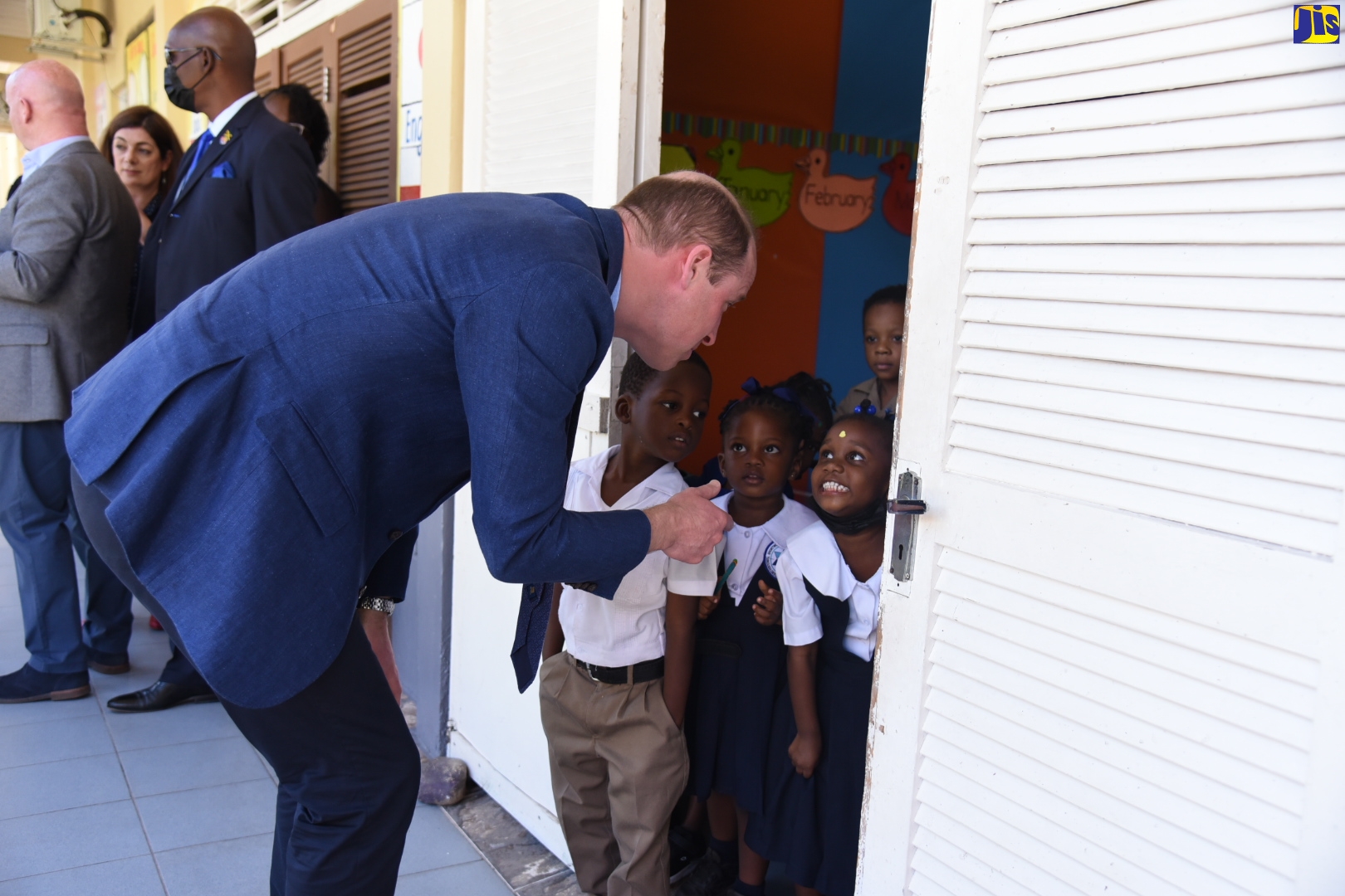 PHOTOS: Their Royal Highnesses Visit Shortwood Teachers’ College