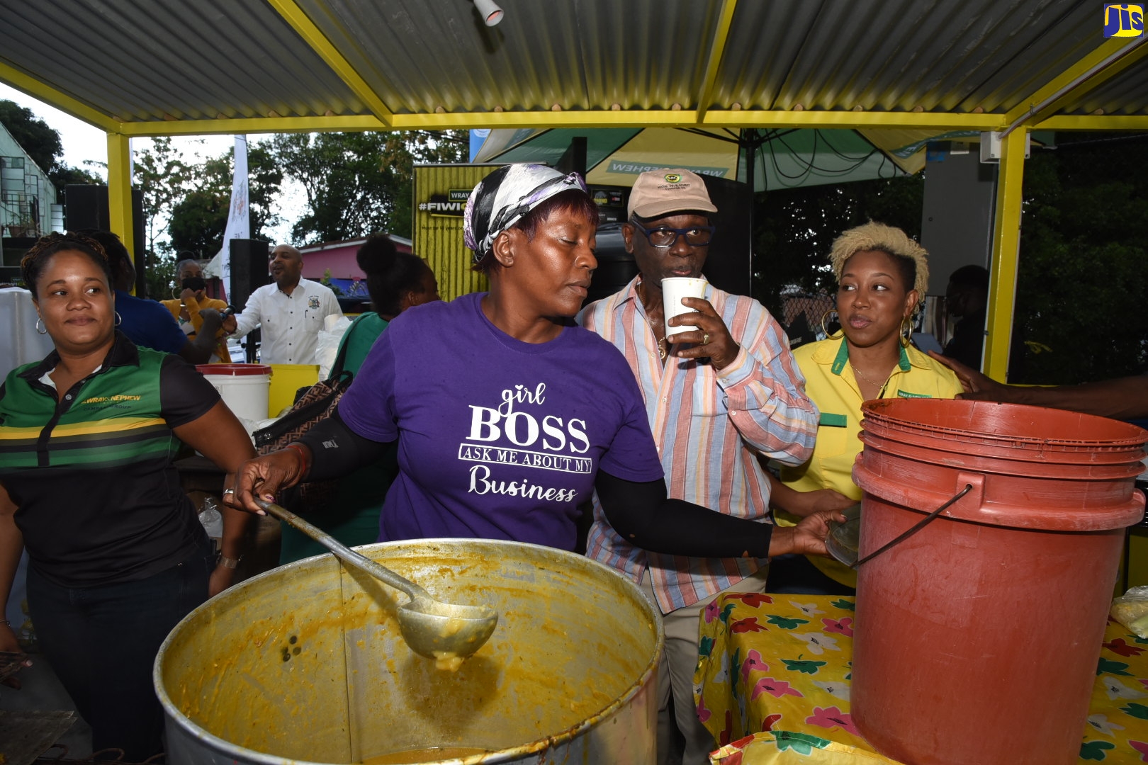 New Look For Popular Vending Spot, Crab Circle