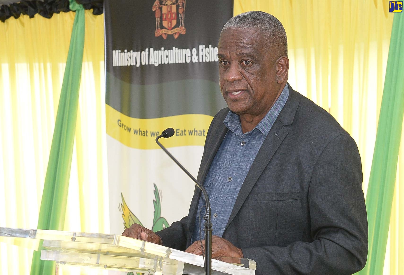 State Minister in the Ministry of Agriculture and Fisheries, Hon. Franklin Witter, addresses a recent World Bee Day event at the Ministry’s Kingston offices. 

