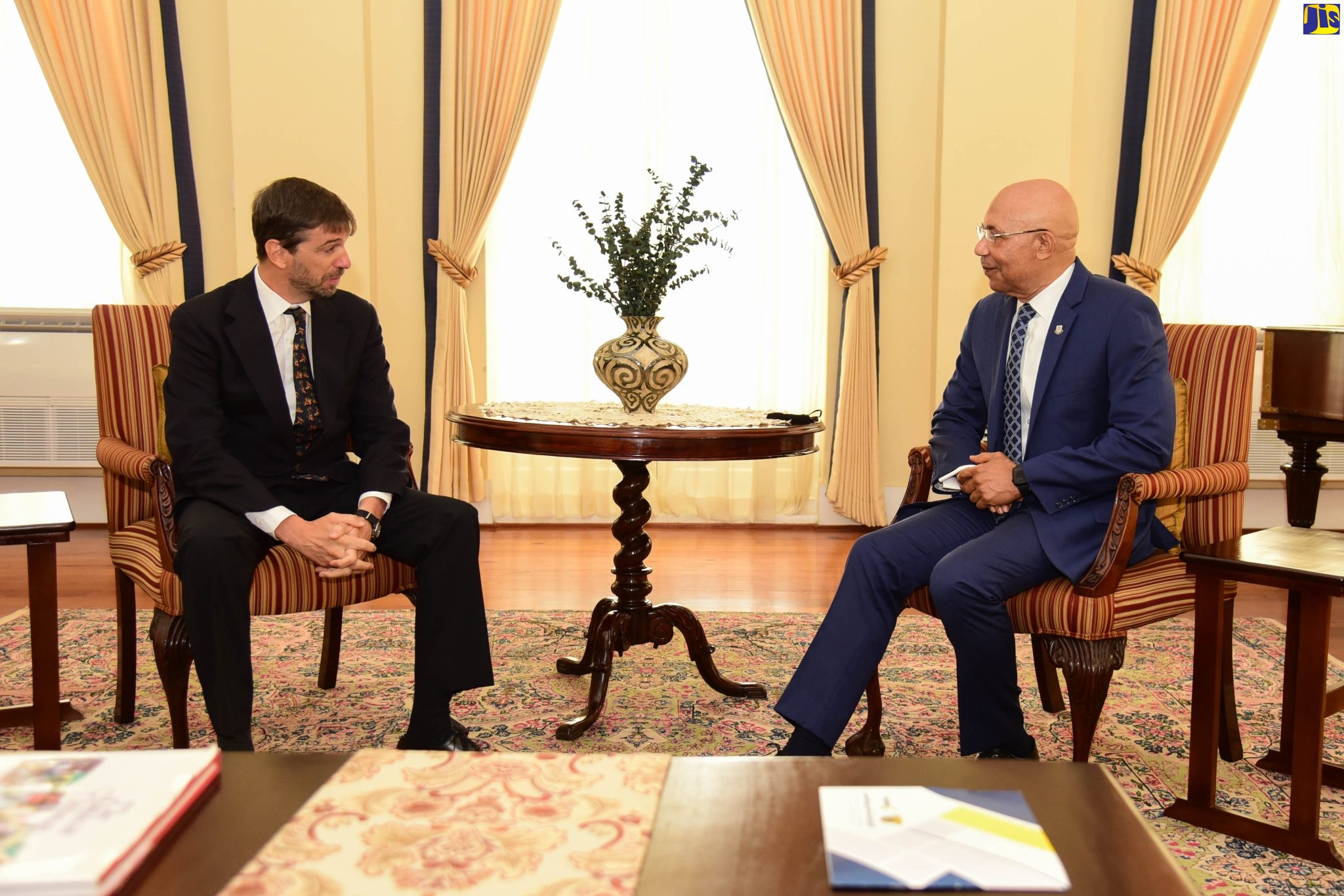 Governor-General, His Excellency, the Most Hon. Sir Patrick Allen (right), speaks with Ambassador of the Argentine Republic and Dean of the Diplomatic Corps, His Excellency Luis del Solar Dorrego, during a courtesy call at the King’s House on Monday (July 11). 