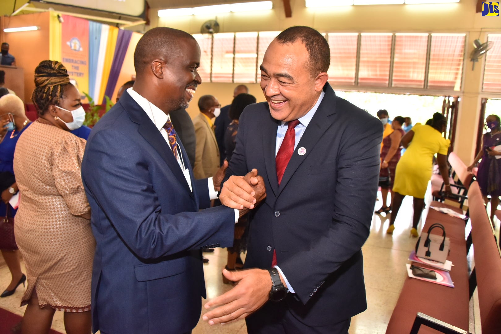 Dr. Tufton Hails Healthcare Workers As Heroes