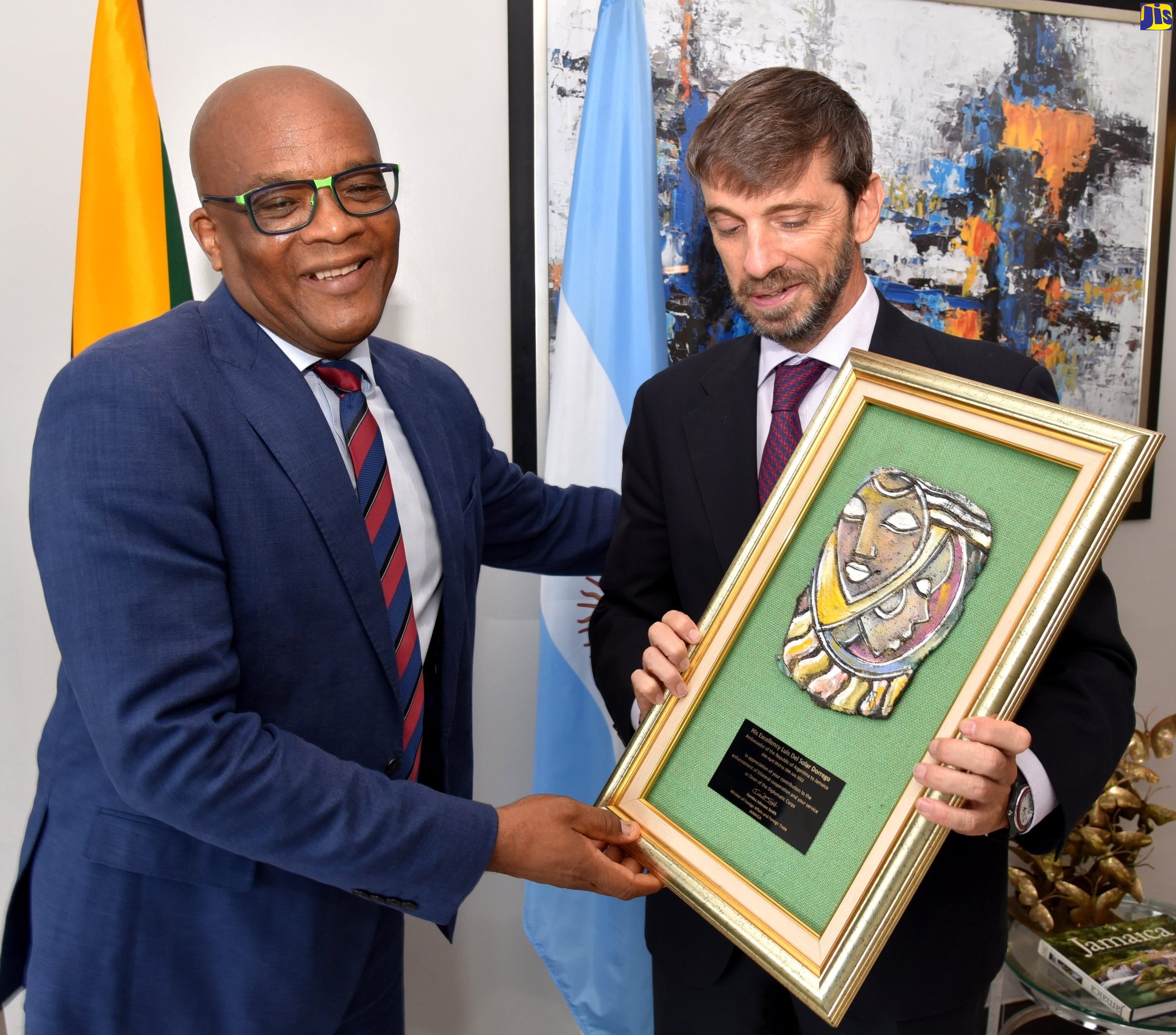 PHOTOS: Farewell Luncheon for Outgoing Ambassador of Argentina