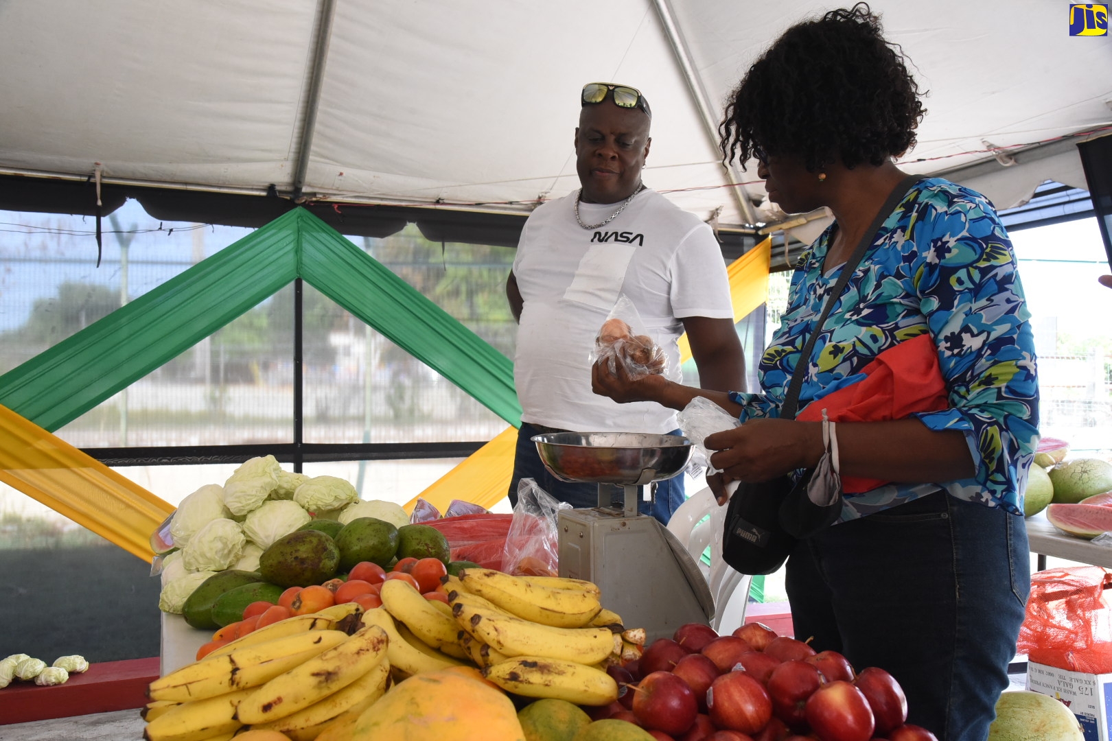 Welcome Return of Augus’ Mawnin Market