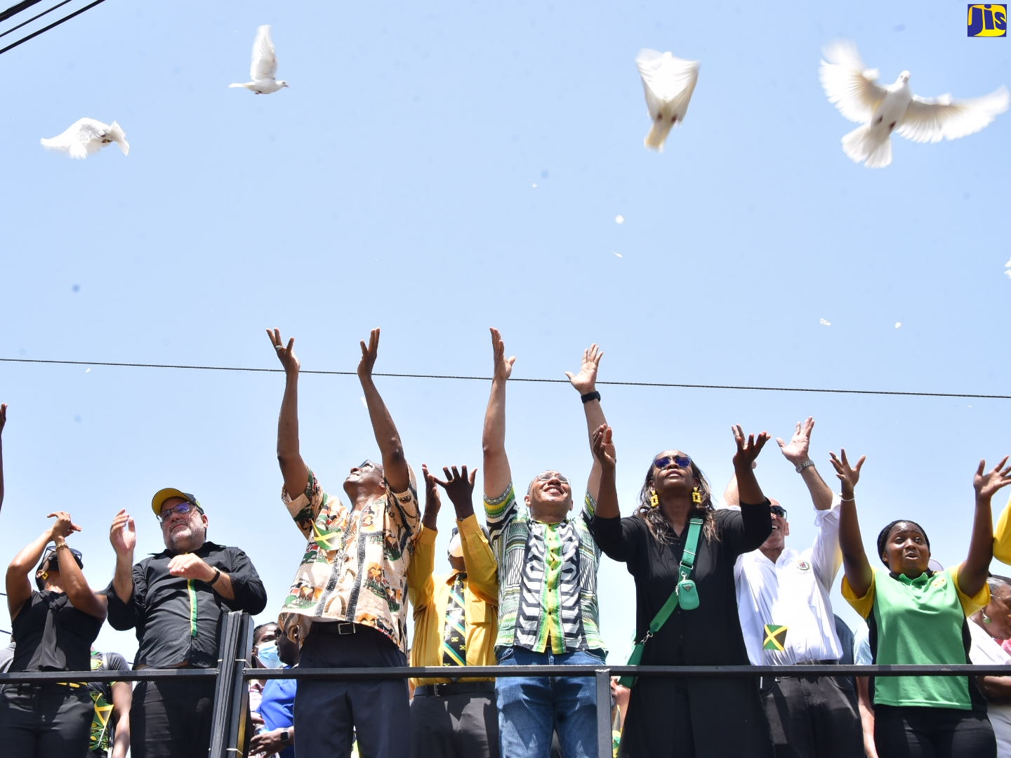 PHOTOS: Jamaica 60 Float Parade