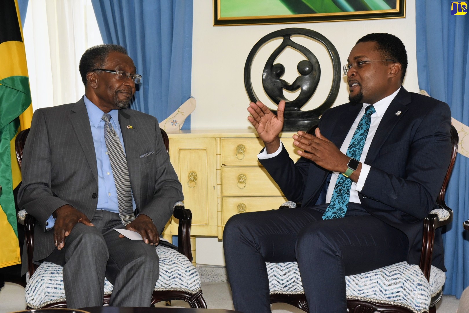 Minister Morgan Receives Courtesy Call from US Ambassador