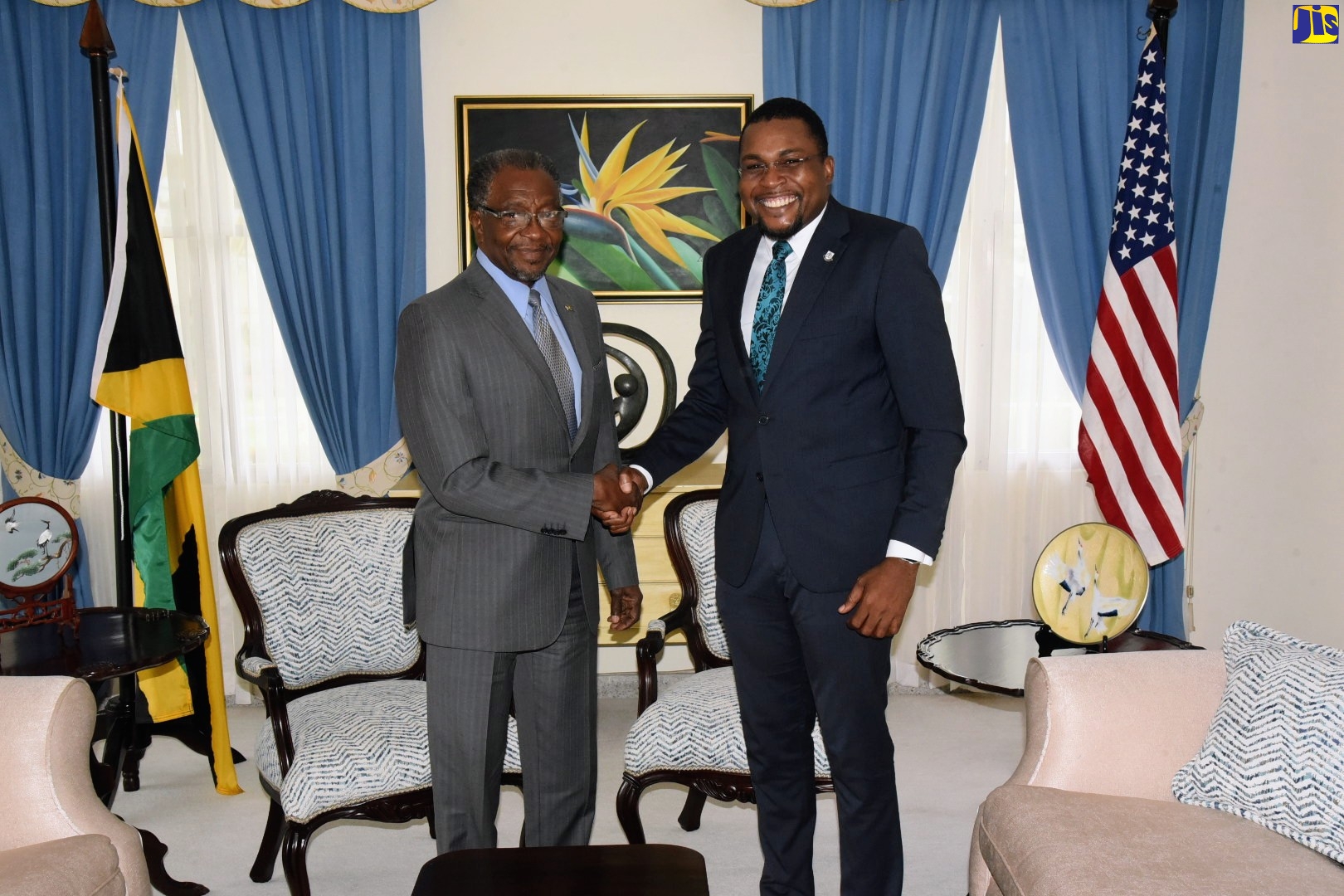Minister Morgan Receives Courtesy Call from US Ambassador