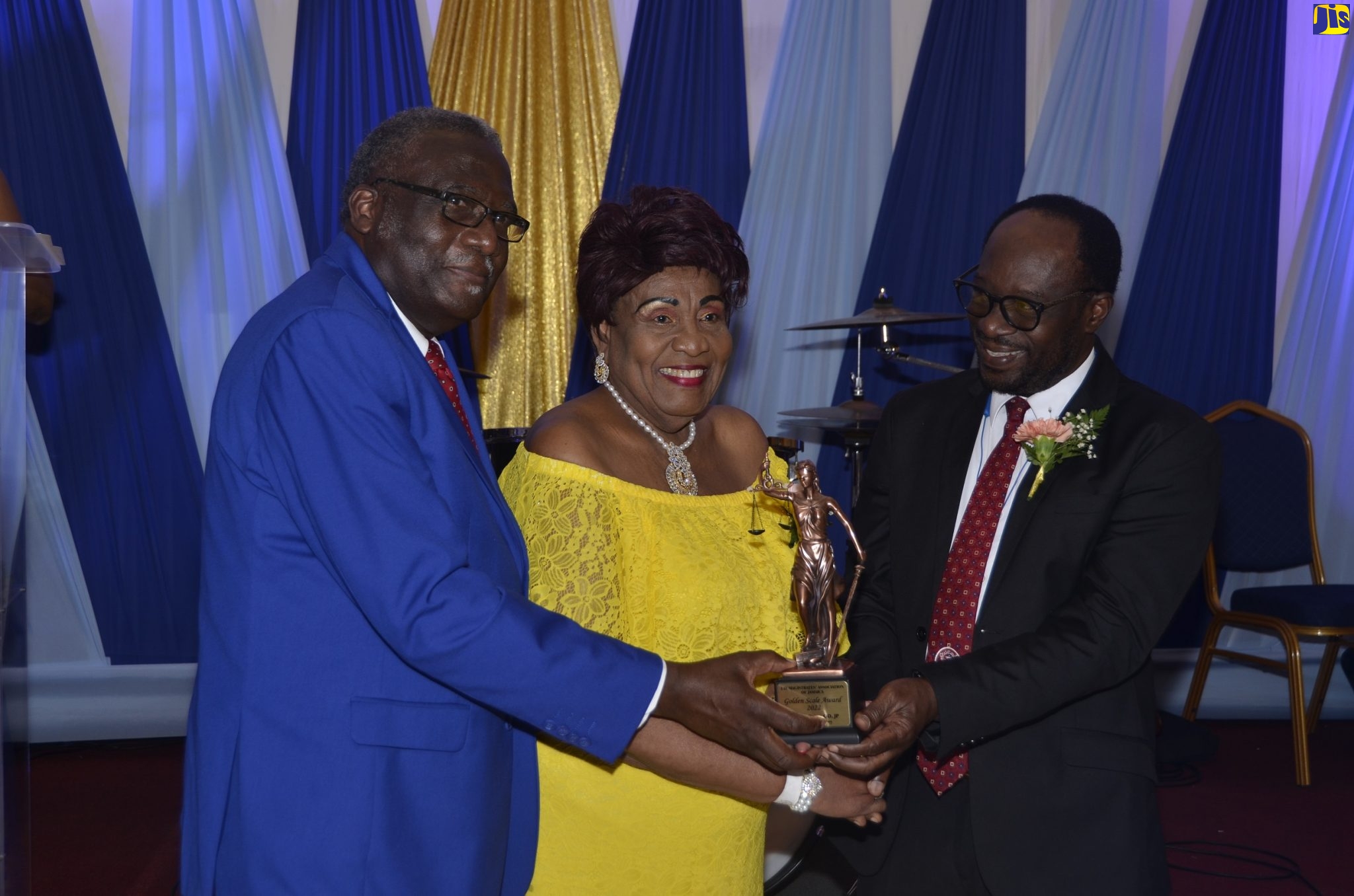 JPs Honored at Golden Scale Awards