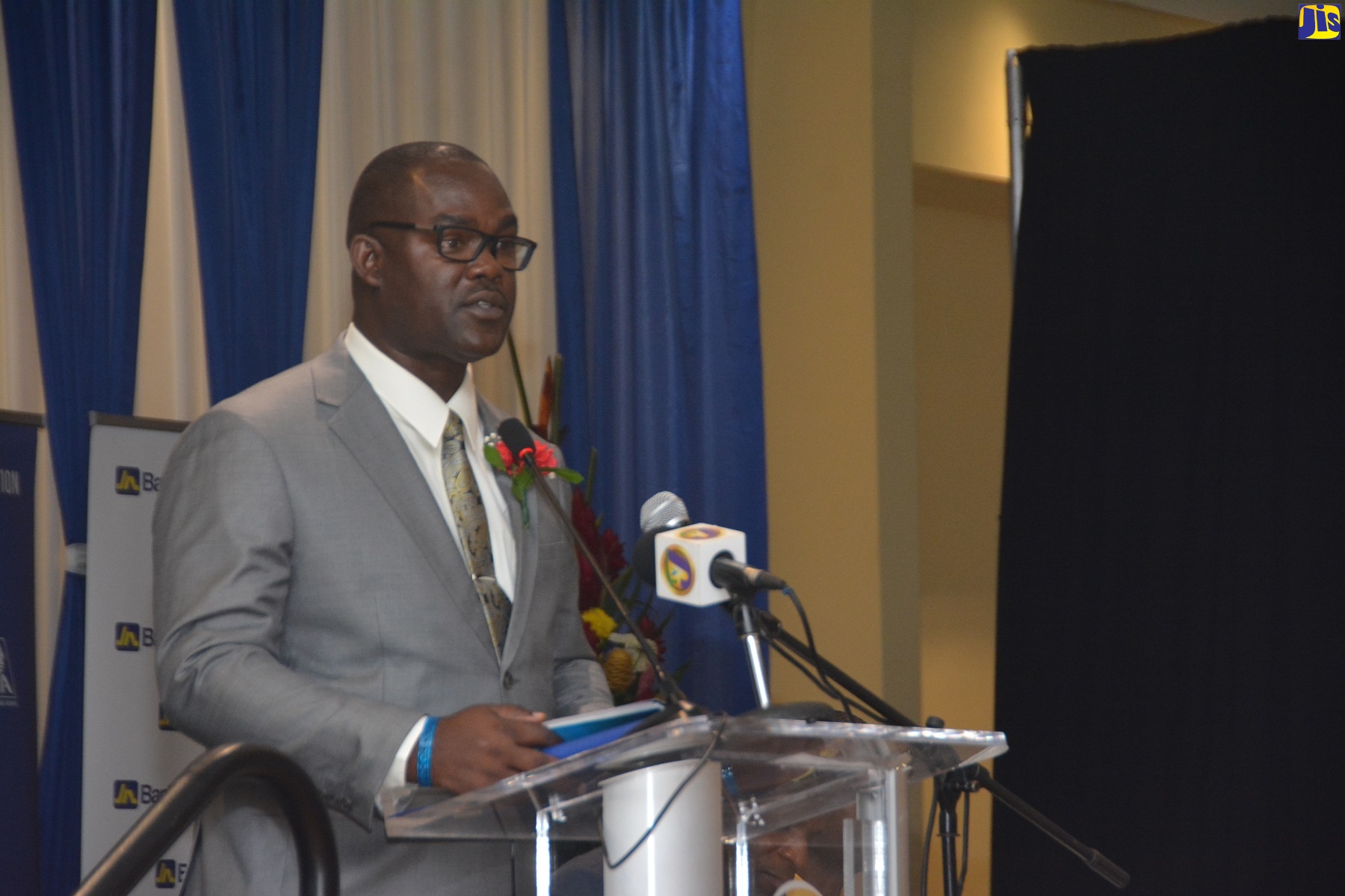 Teachers Encouraged to Remain Focused by Outgoing JTA President
