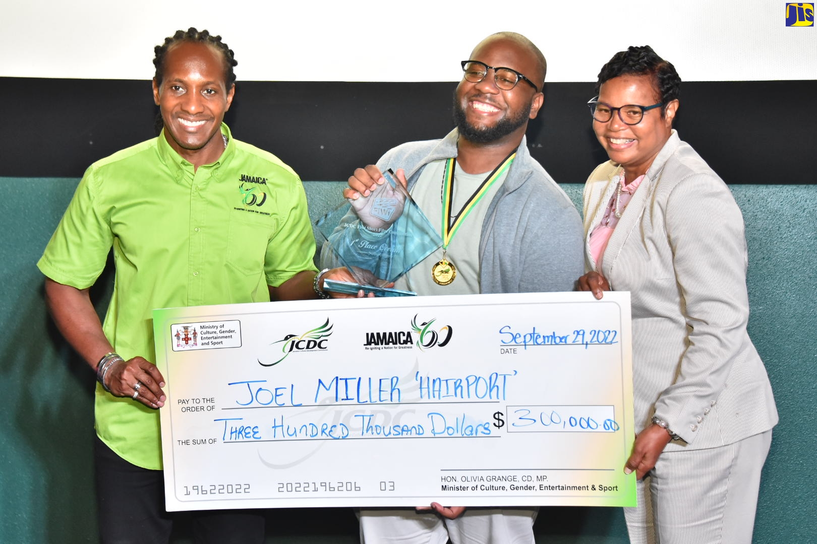 PHOTOS: FiWi Short Film Competition Awards Ceremony