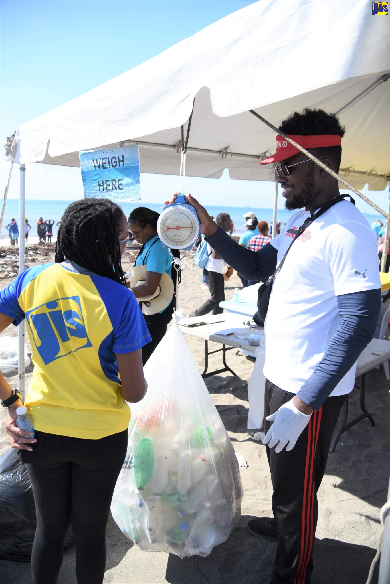 JIS Joins NEPA to Clean up Shipwreck Beach