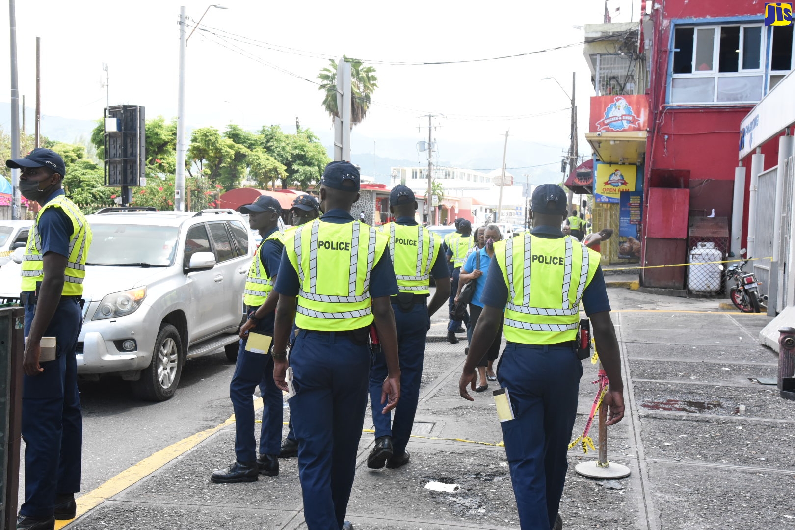 More Police Officers in Town Centres