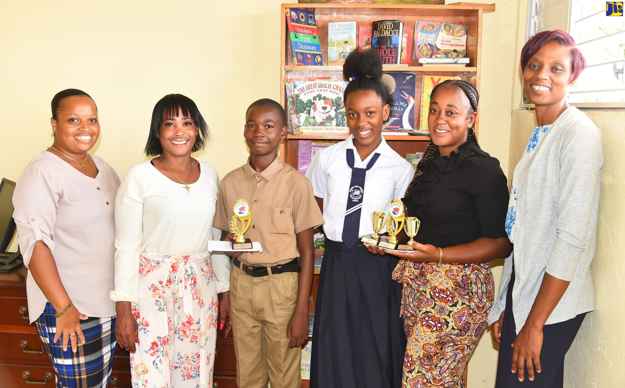 Parents Commend Teachers at Brown’s Hall Primary