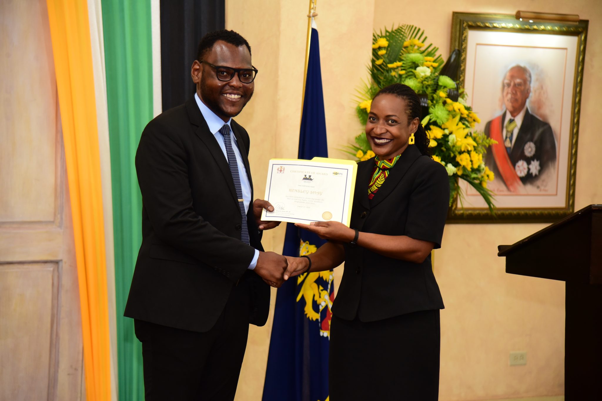 jcf-sergeant-receives-marcus-garvey-public-sector-graduate-scholarship