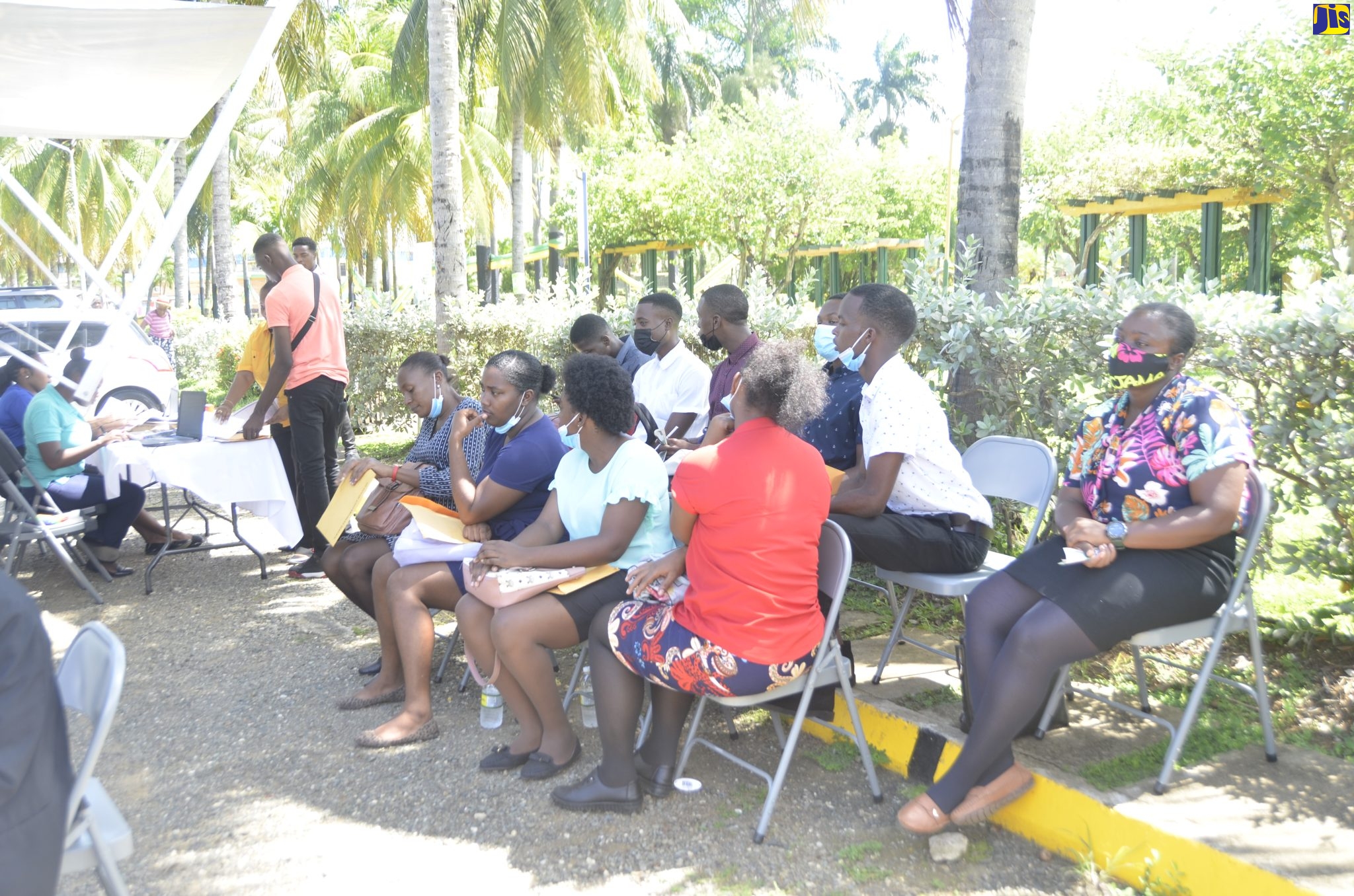 Mobile Registration Unit Moving Security Operators into the Formal Sector