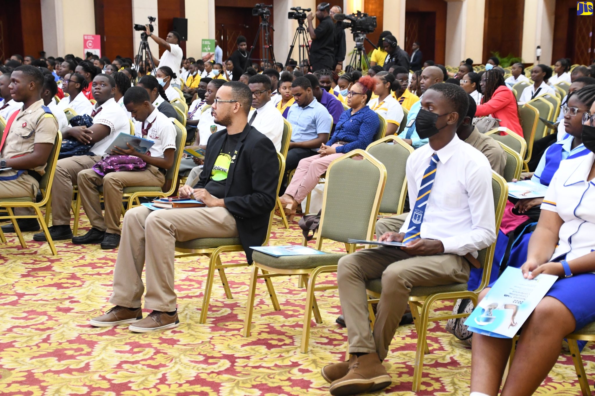 G-G Calls for Discussion on Leveraging Technology Skills of the Youth