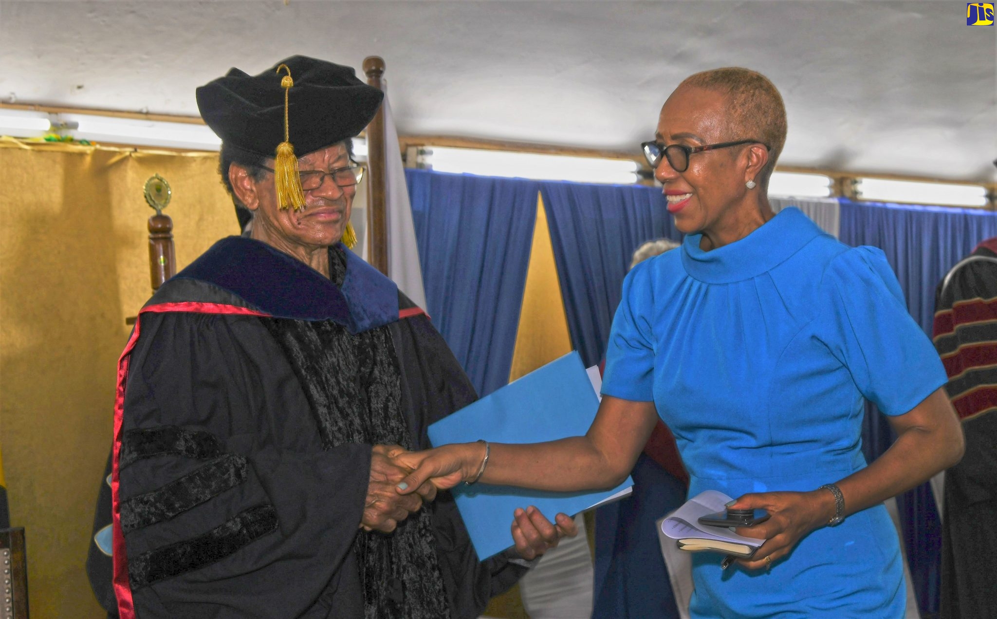 PHOTOS: Caribbean School of Medical Sciences Graduation Ceremony