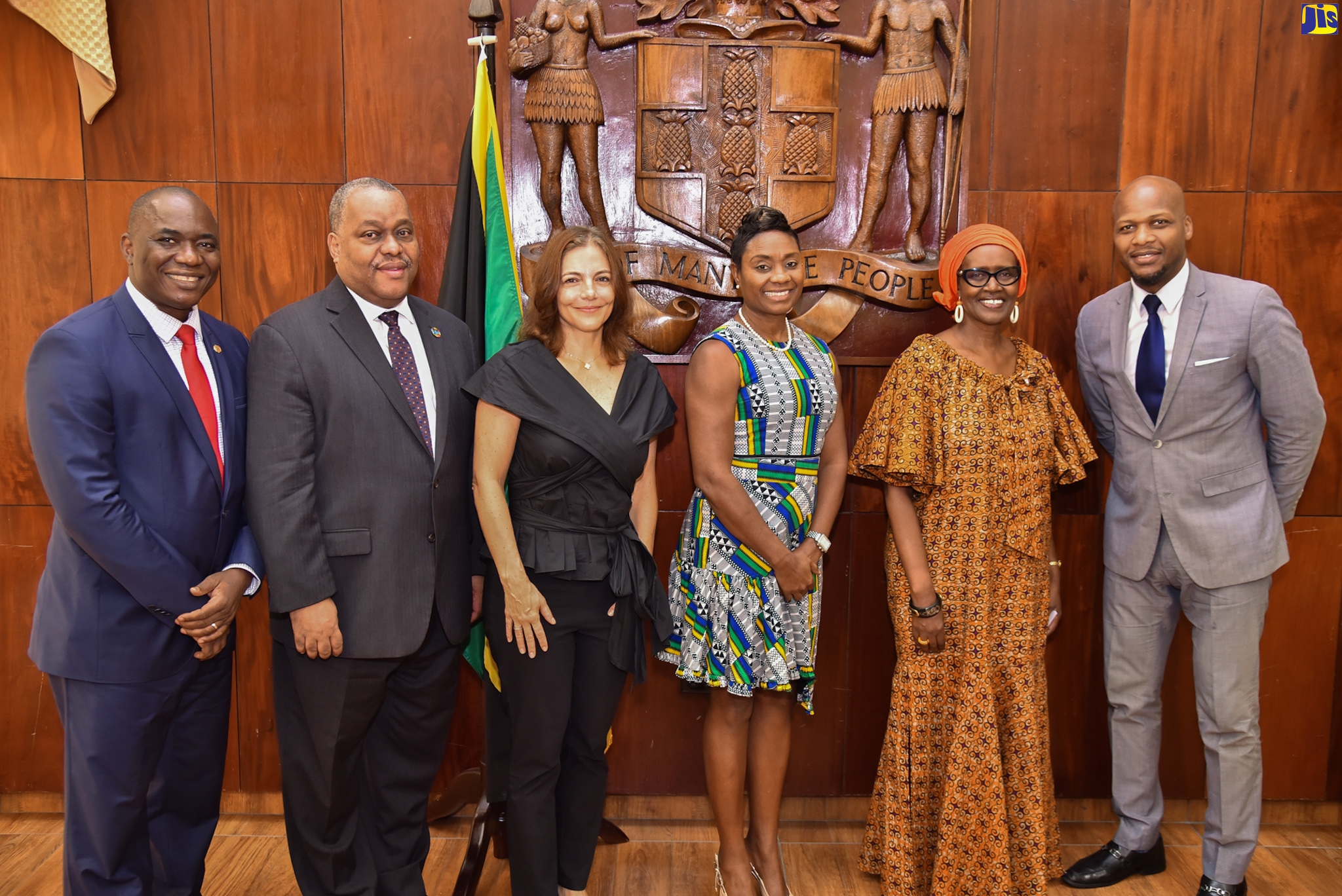 Acting Permanent Secretary in the Ministry of Legal and Constitutional Affairs, Wayne Robertson (right), hosted a meeting with Minister of State in the Ministry of Health and Wellness, Hon. Juliet Cuthbert Flynn (third right), and Under Secretary-General and Executive Director of the Joint United Nations Programme for HIV/AIDS (UNAIDS), Winifred Byanyima (second right), at the Office of the Prime Minister in Kingston on Friday (Nov.11). They were joined by (from left) UNAIDS Country Director, Richard Amenyah; UN Resident Coordinator, Garry Conille; and Director, Regional Support Team for Latin America and the Caribbean, UNAIDS, Luisa Cabal.